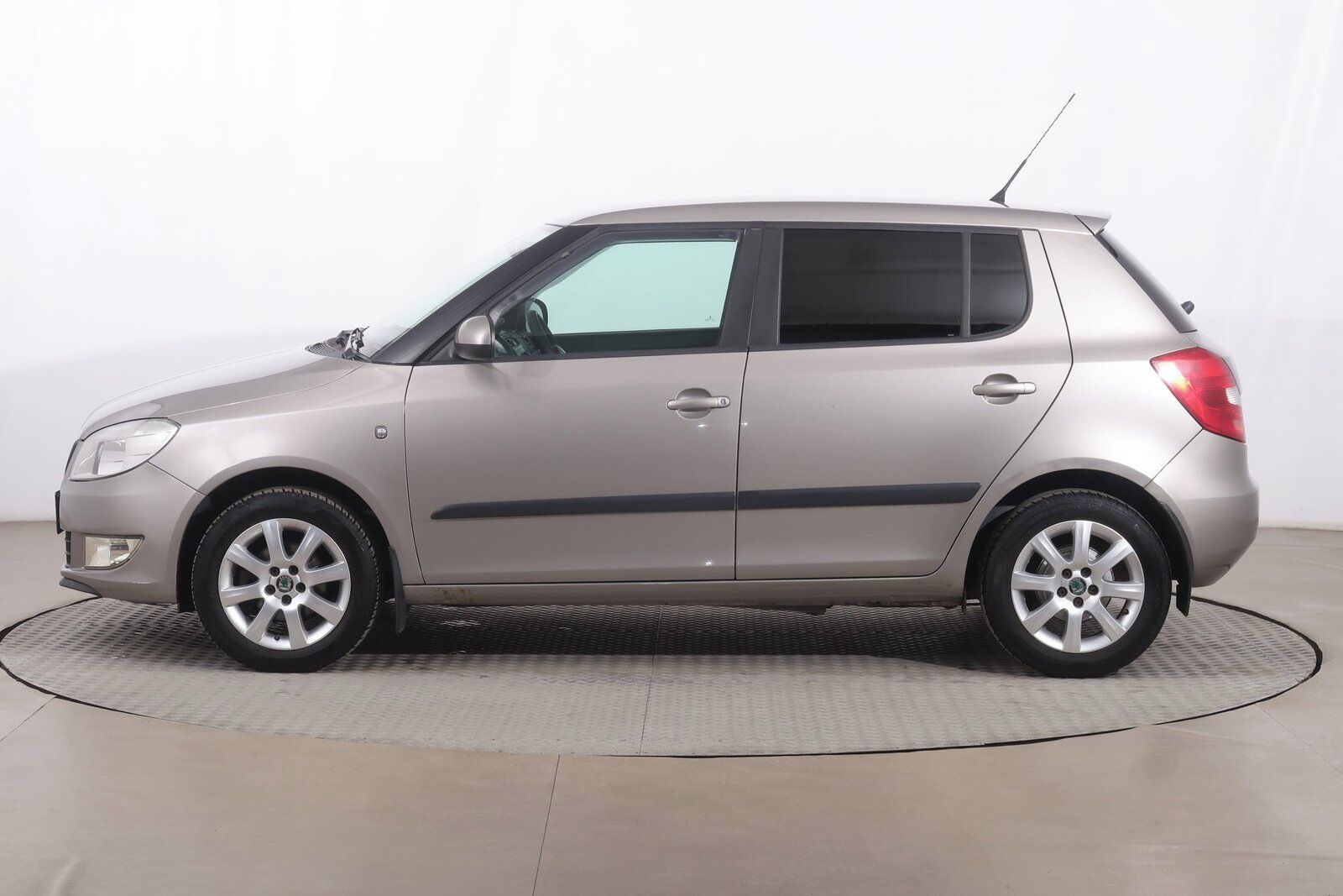 Škoda Fabia, 1.2 TSI, Serv.kniha - fotka 3