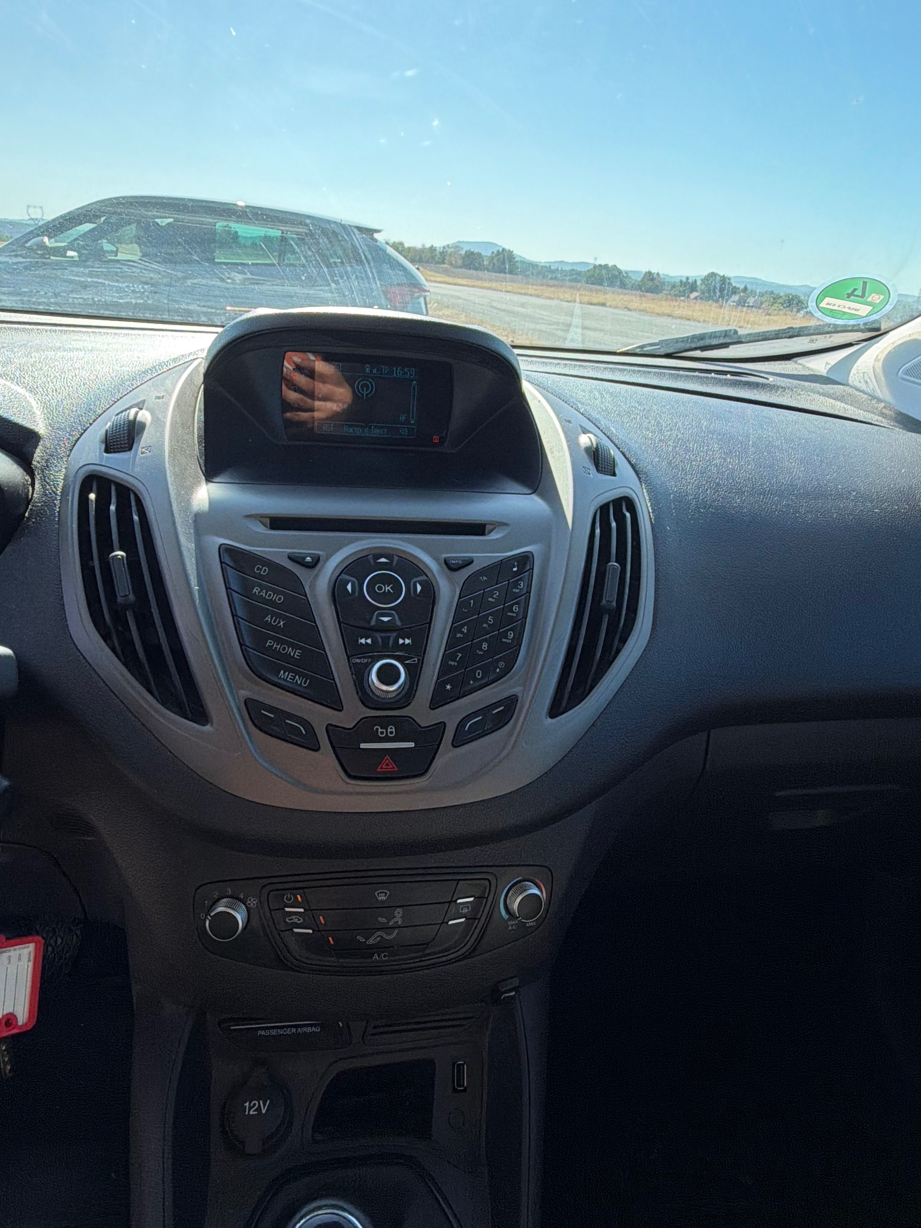 Ford Tourneo Courier - fotka 4