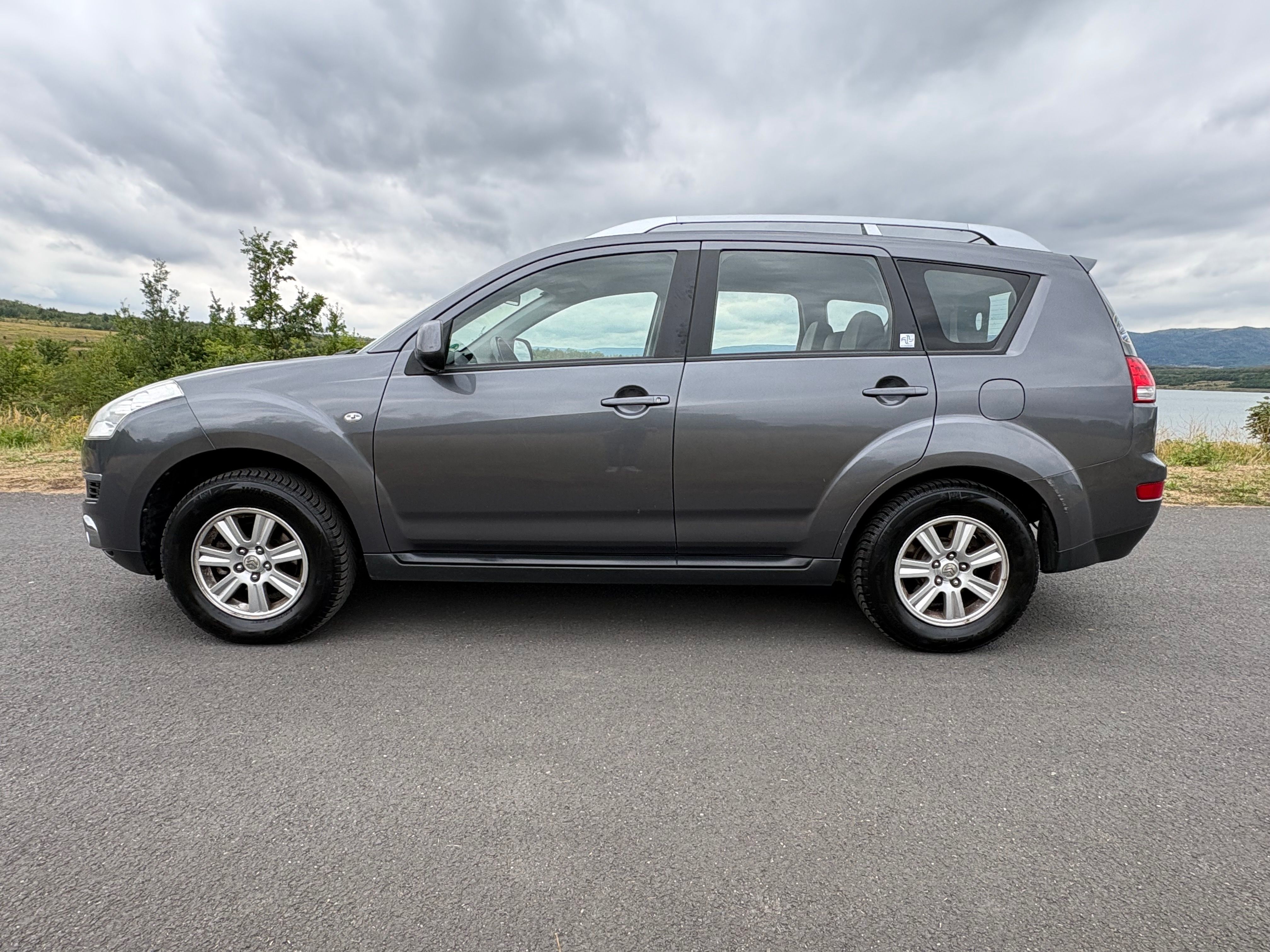 Citroën C-Crosser, 2.2HDI 4x4 7MÍST NOVÁ STK - fotka 2