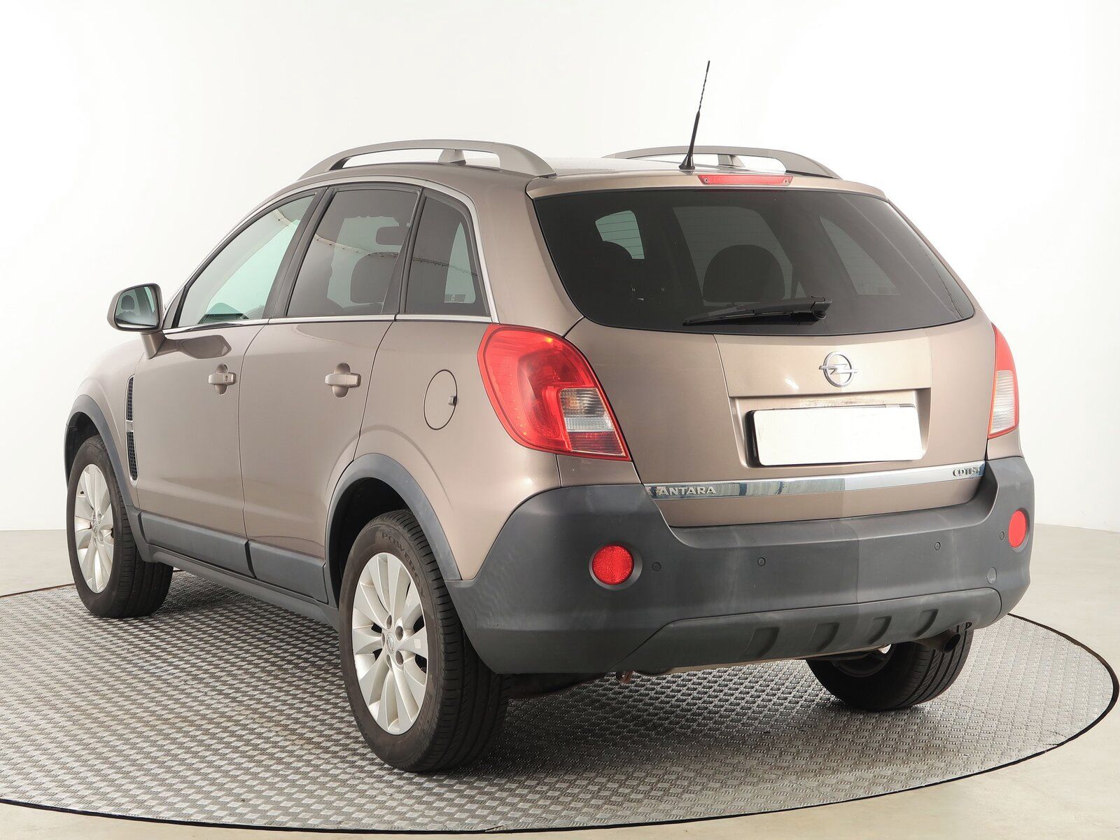Opel Antara, 2.2 CDTI, 4X4 - fotka 4