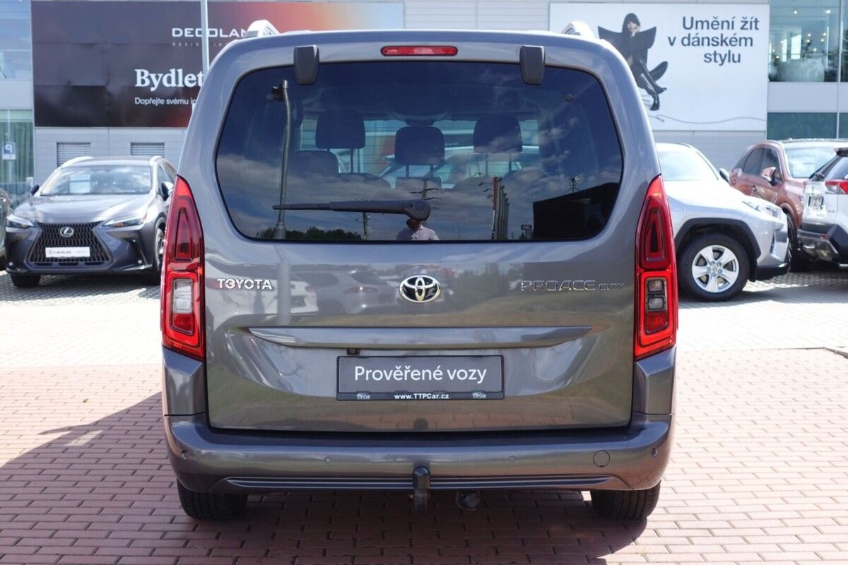 Toyota Proace City Verso, 1,5D-4D M/T Family L2 - fotka 5