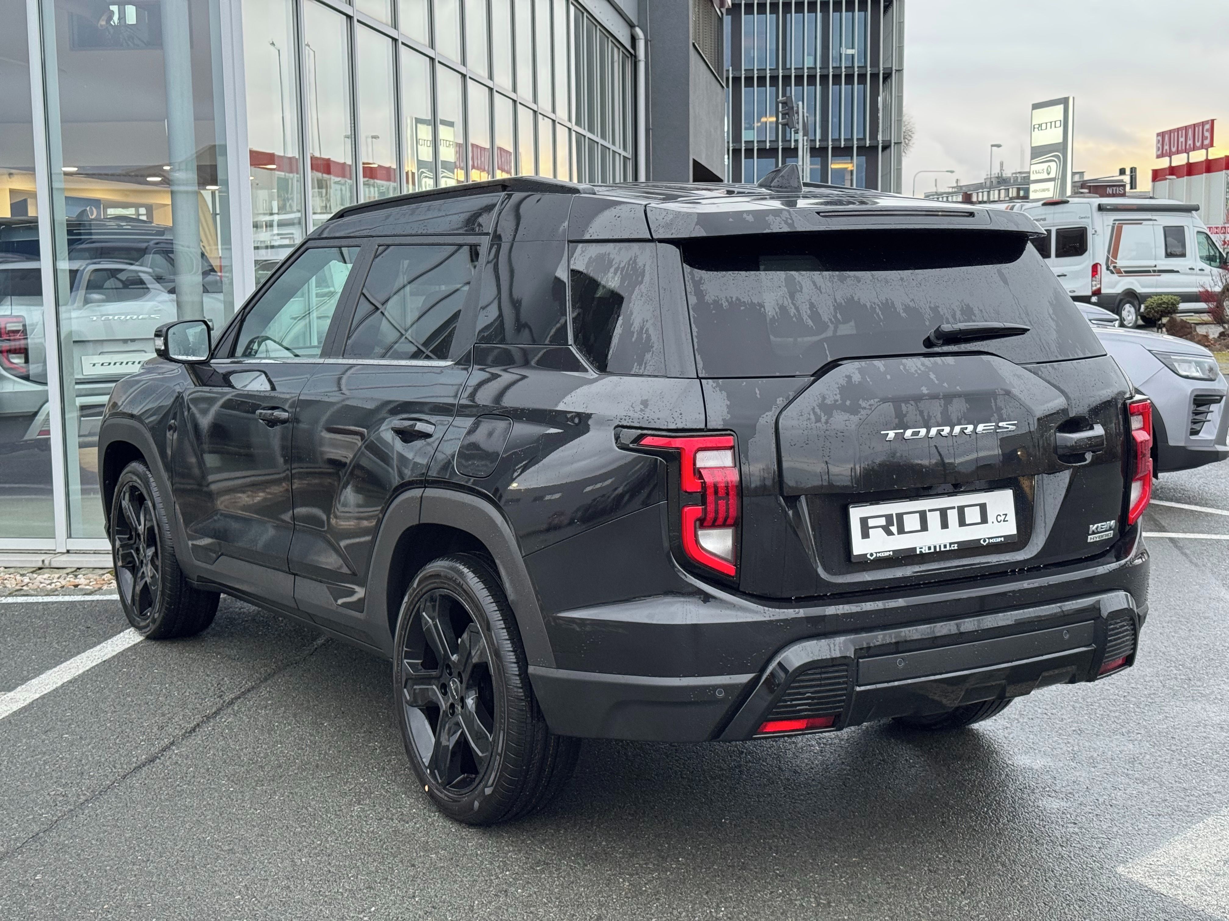 KGM Torres, Hybrid;BLACK PAKET; PŘEDVÁDĚCÍ - fotka 4