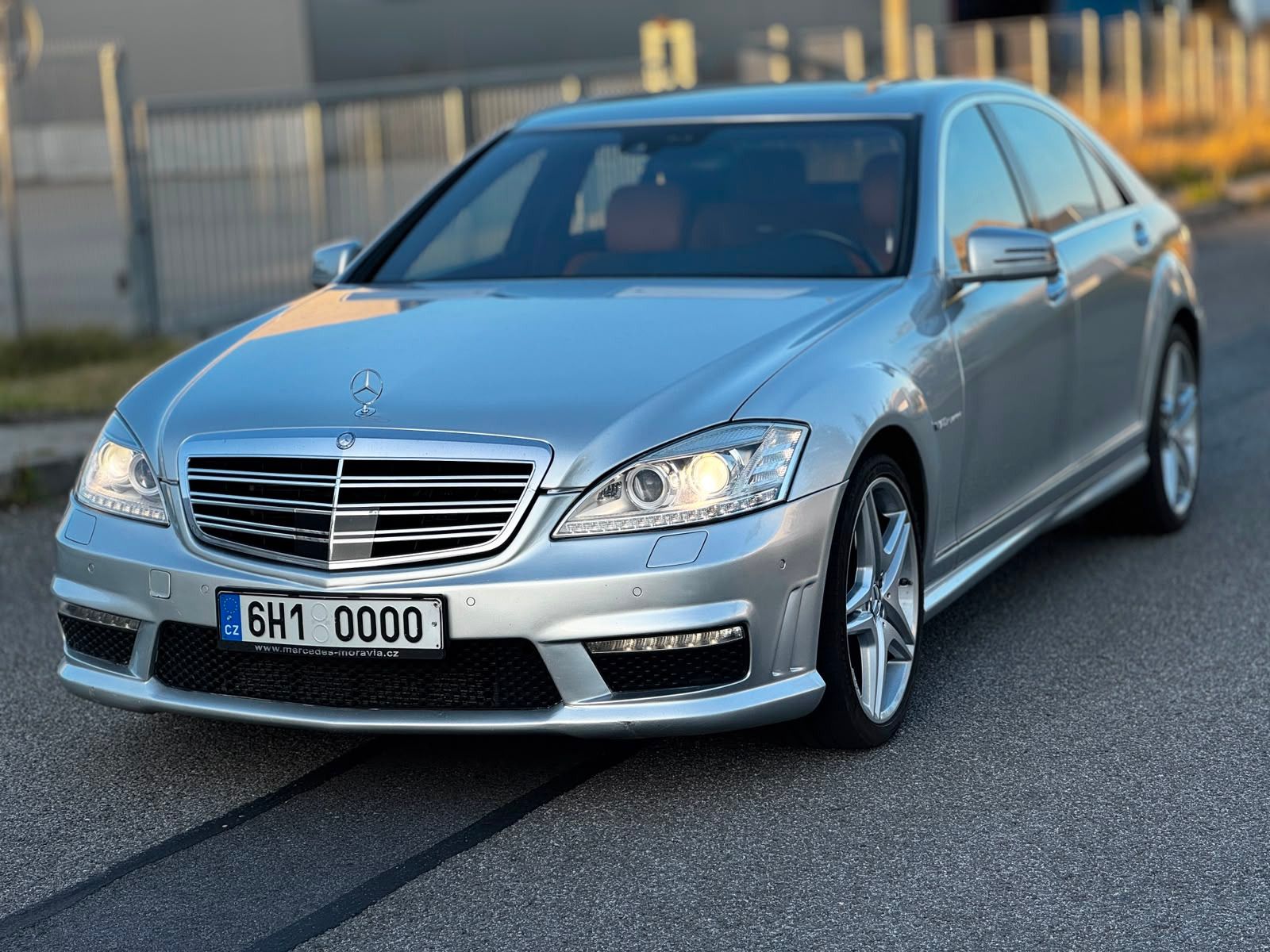Mercedes-Benz Třídy S, S65 AMG 450kw - fotka 3