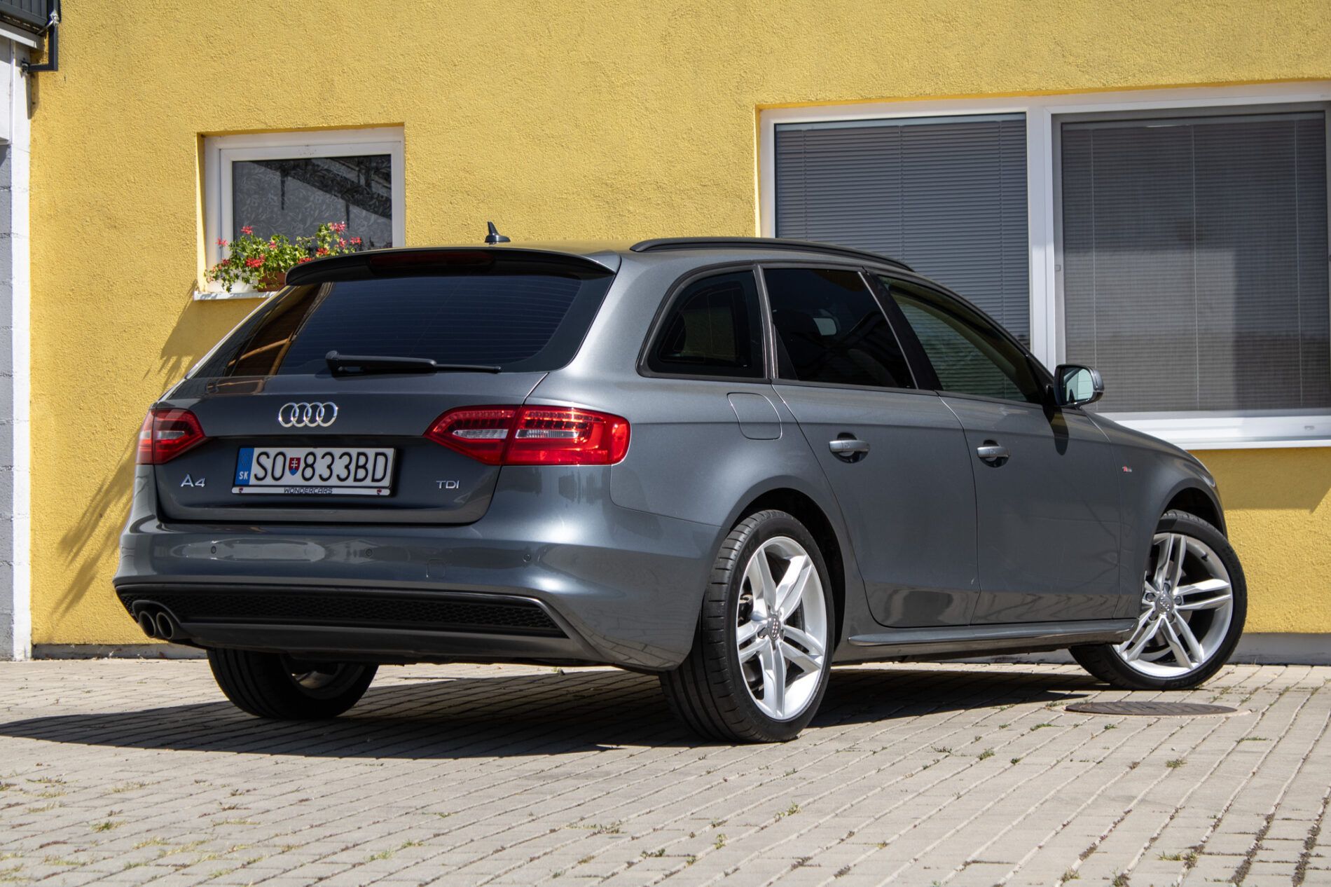 Audi A4 Avant - fotka 5