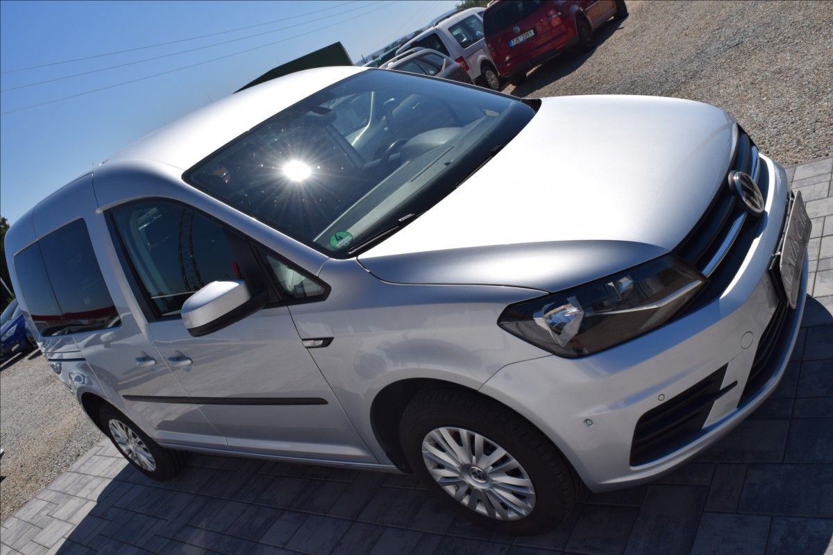 Volkswagen Caddy, 2,0 TDI 75KW ODPOČET 2XPNEU - fotka 4