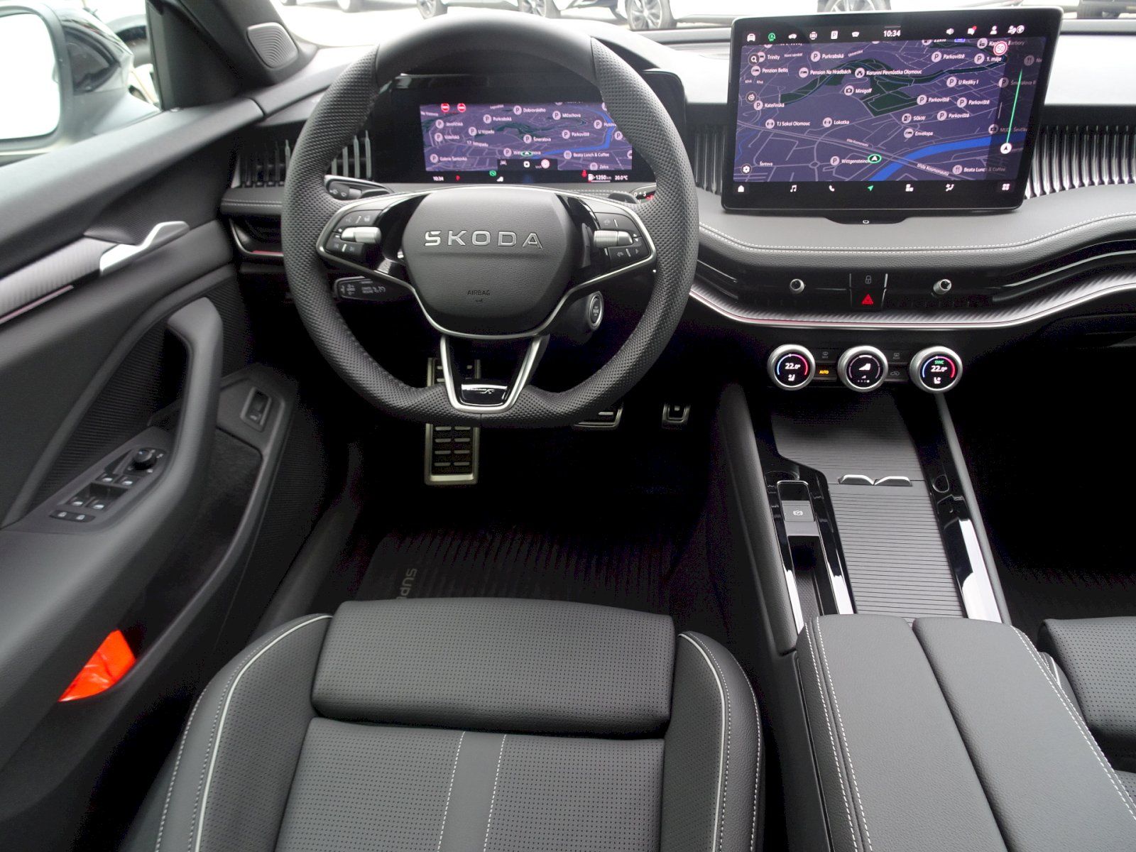 Škoda Superb, 2.0TSI DSG Sportline - fotka 5