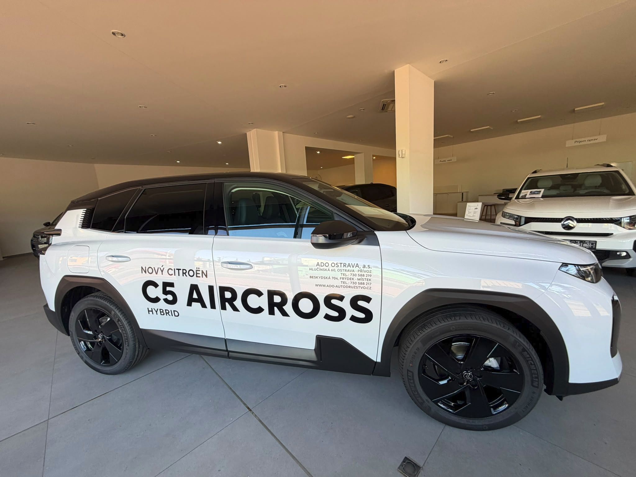 Citroën C5 Aircross, PLUS Hybrid 145k Automatic - fotka 4