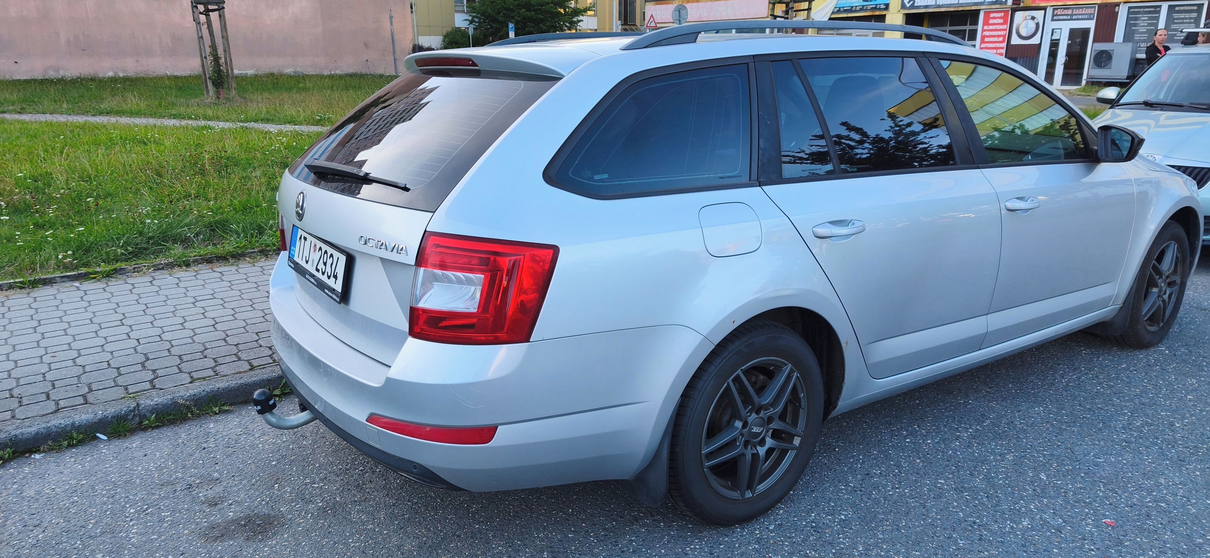 Škoda Octavia, Škoda Octavia 1,6 TDI, tažné - fotka 3