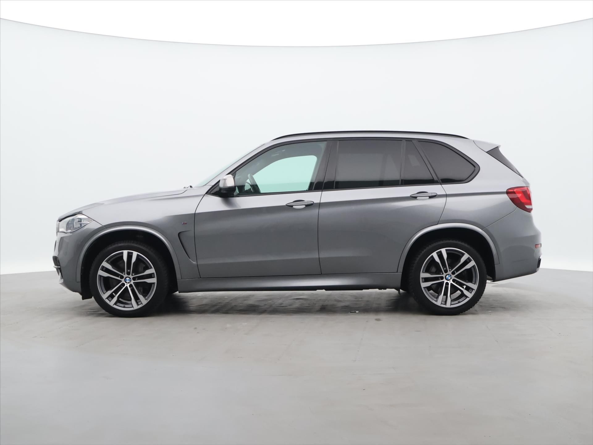 BMW X5, 3,0 M50d 280kW xDrive Aut. CZ - fotka 4