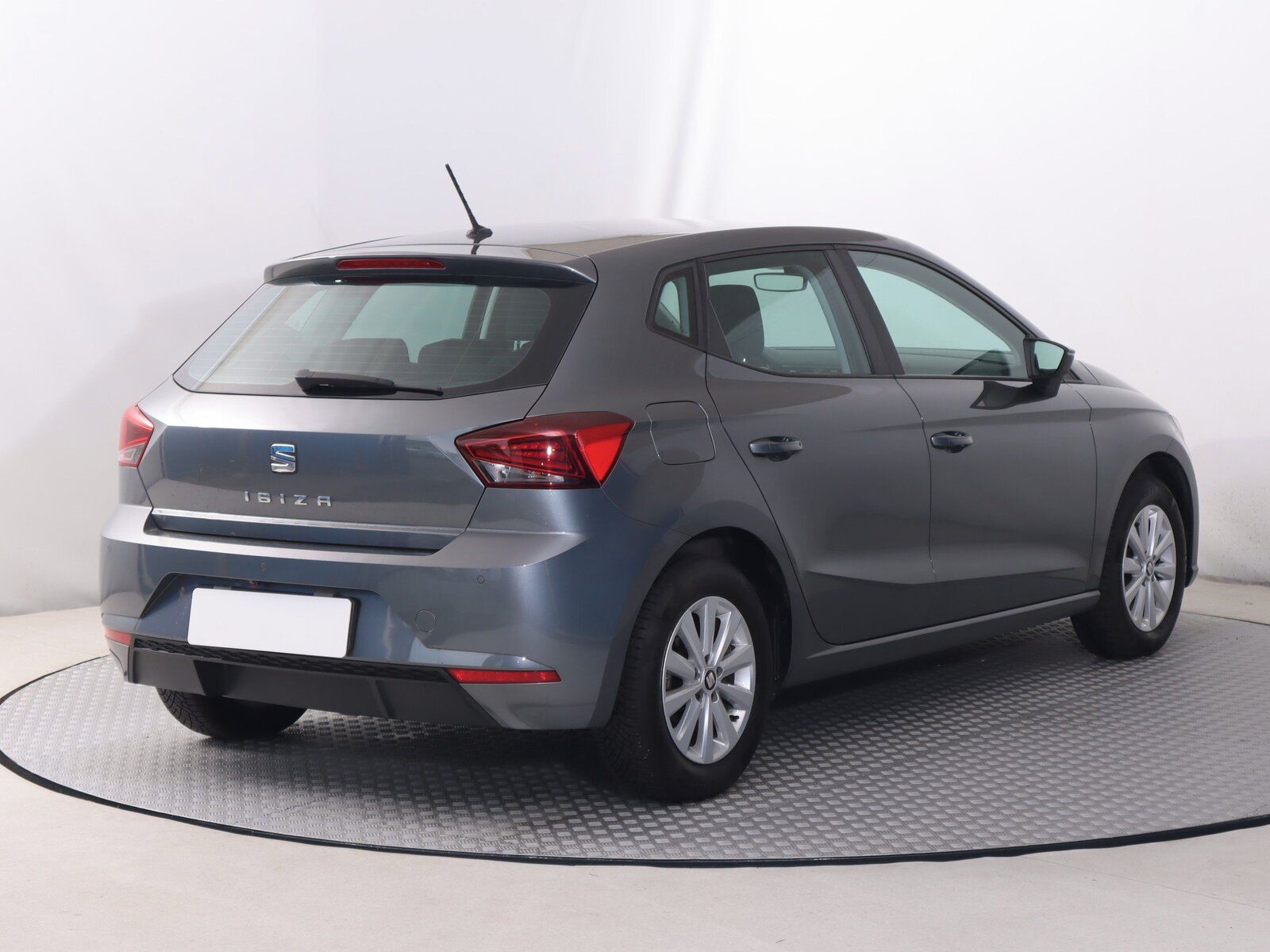 Seat Ibiza, 1.0 TSI, Automat, Serv.kniha - fotka 5