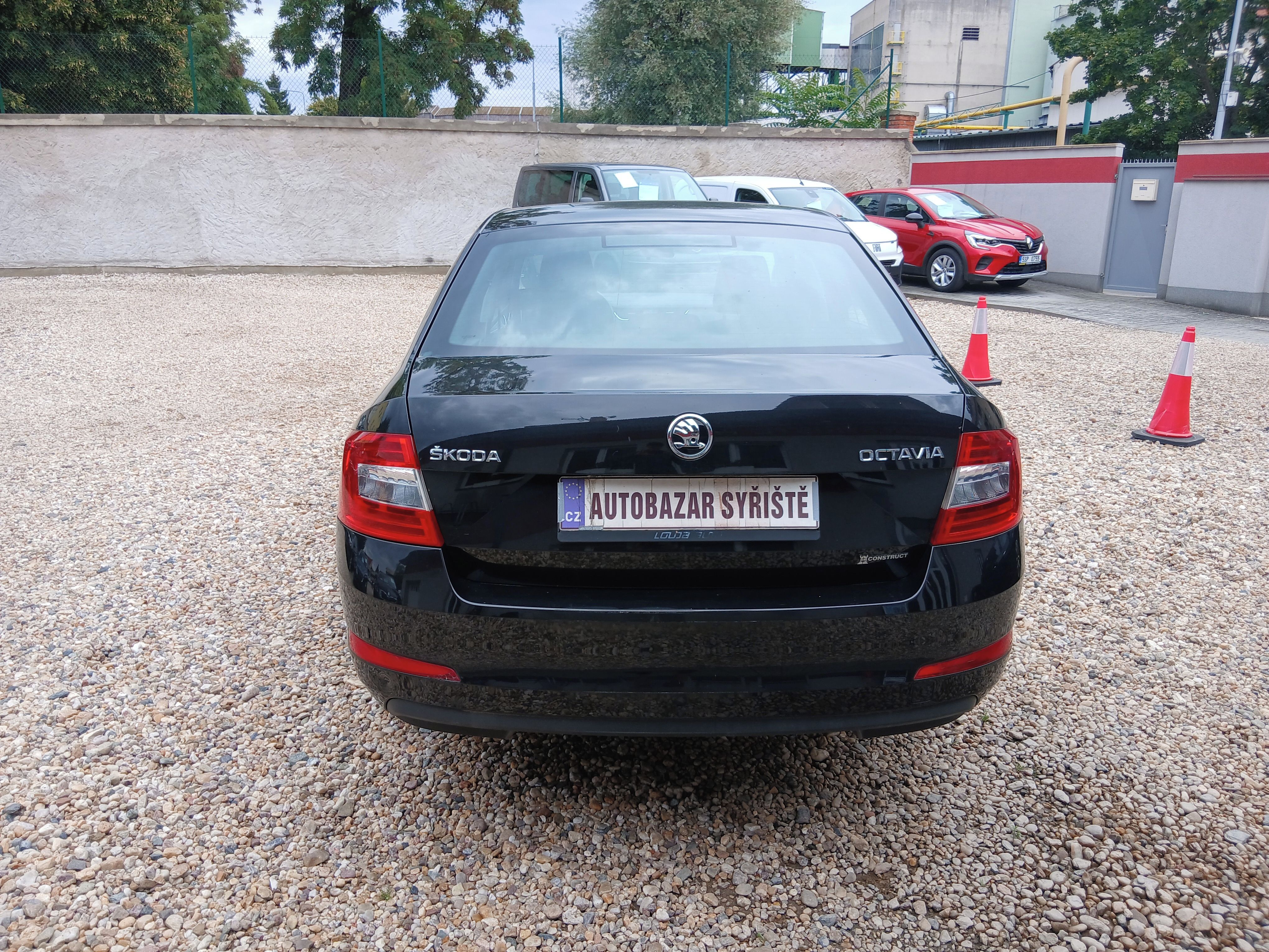 Škoda Octavia, 2.0TDi 110KW DPH, ČR, S.Kniha - fotka 6