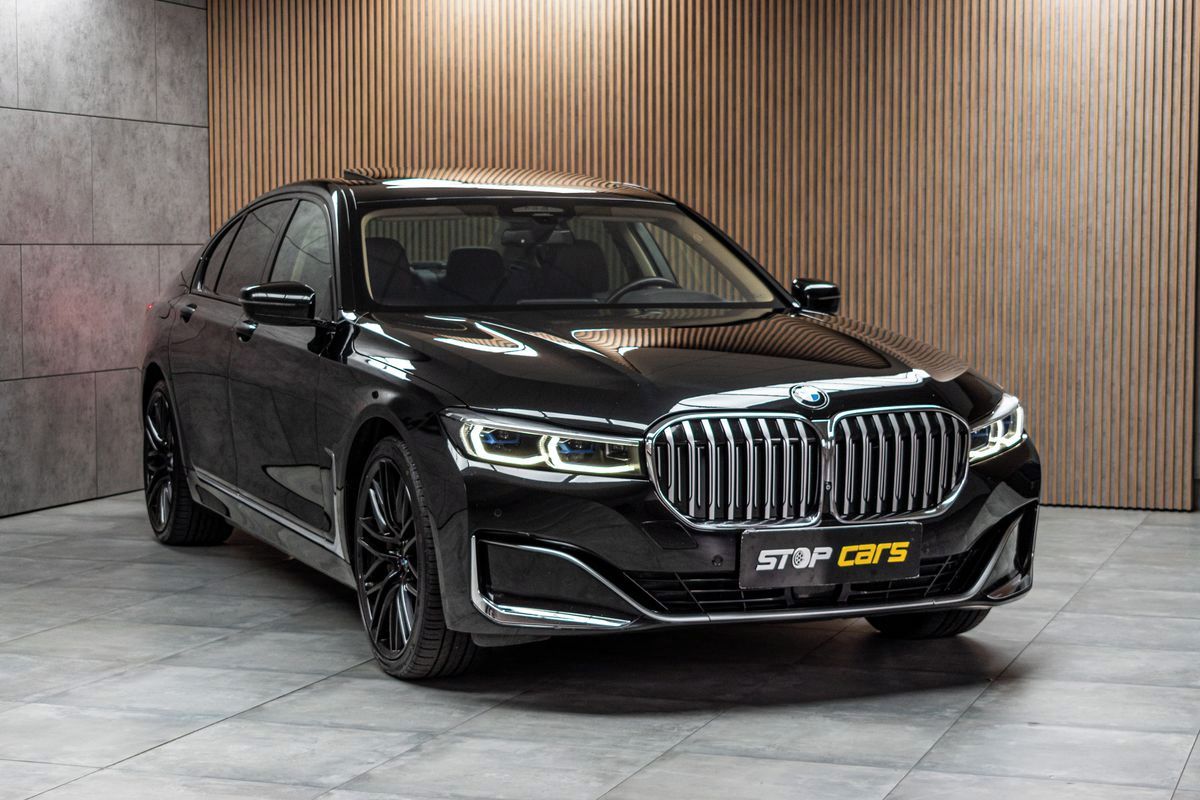 BMW Řada 7, 740d xD LASER*AIR*2xKOLA*DPH* - fotka 4