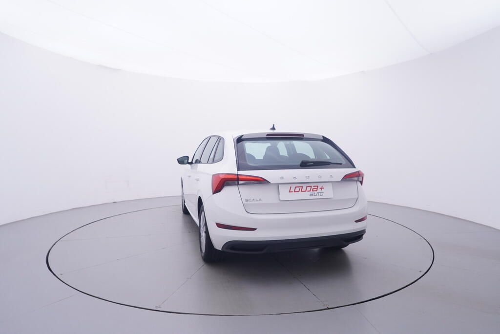 Škoda Scala, Ambition 1.0 TSI 70 kW - fotka 4