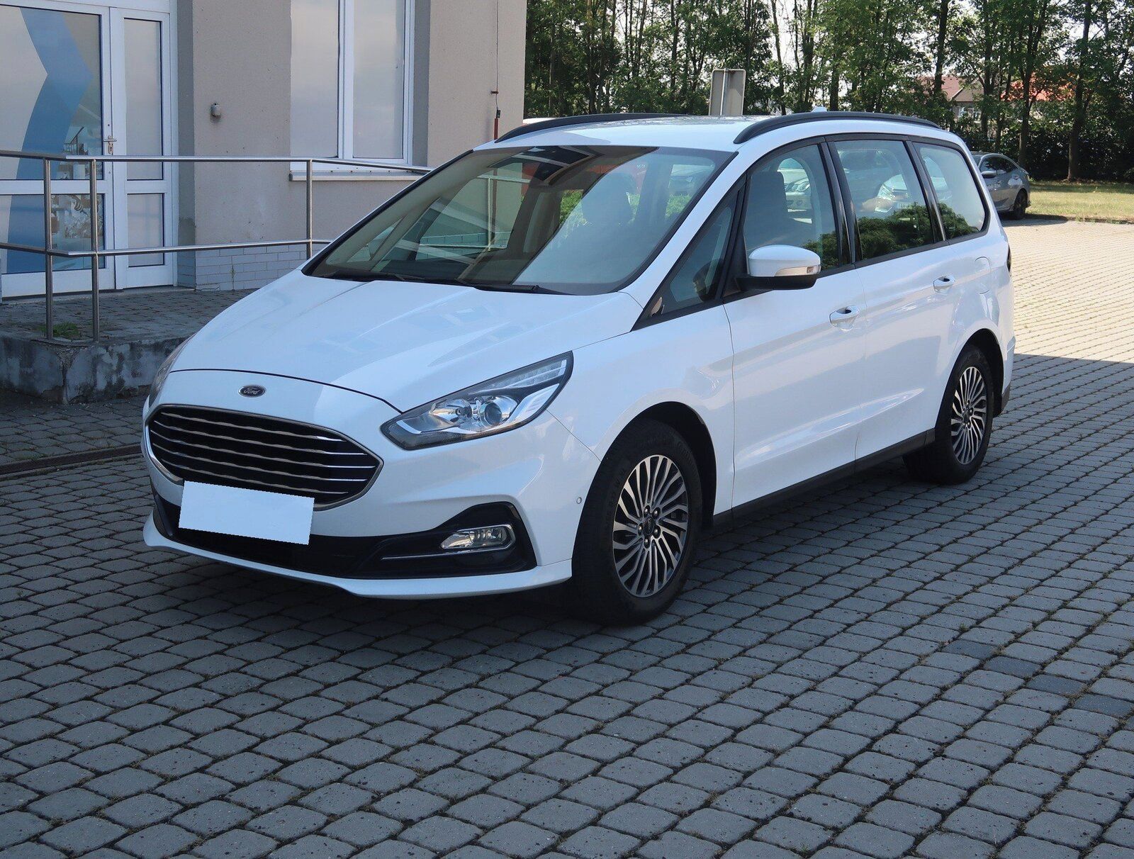 Ford Galaxy, 2.0 EcoBlue, Automat, 7 míst - fotka 2