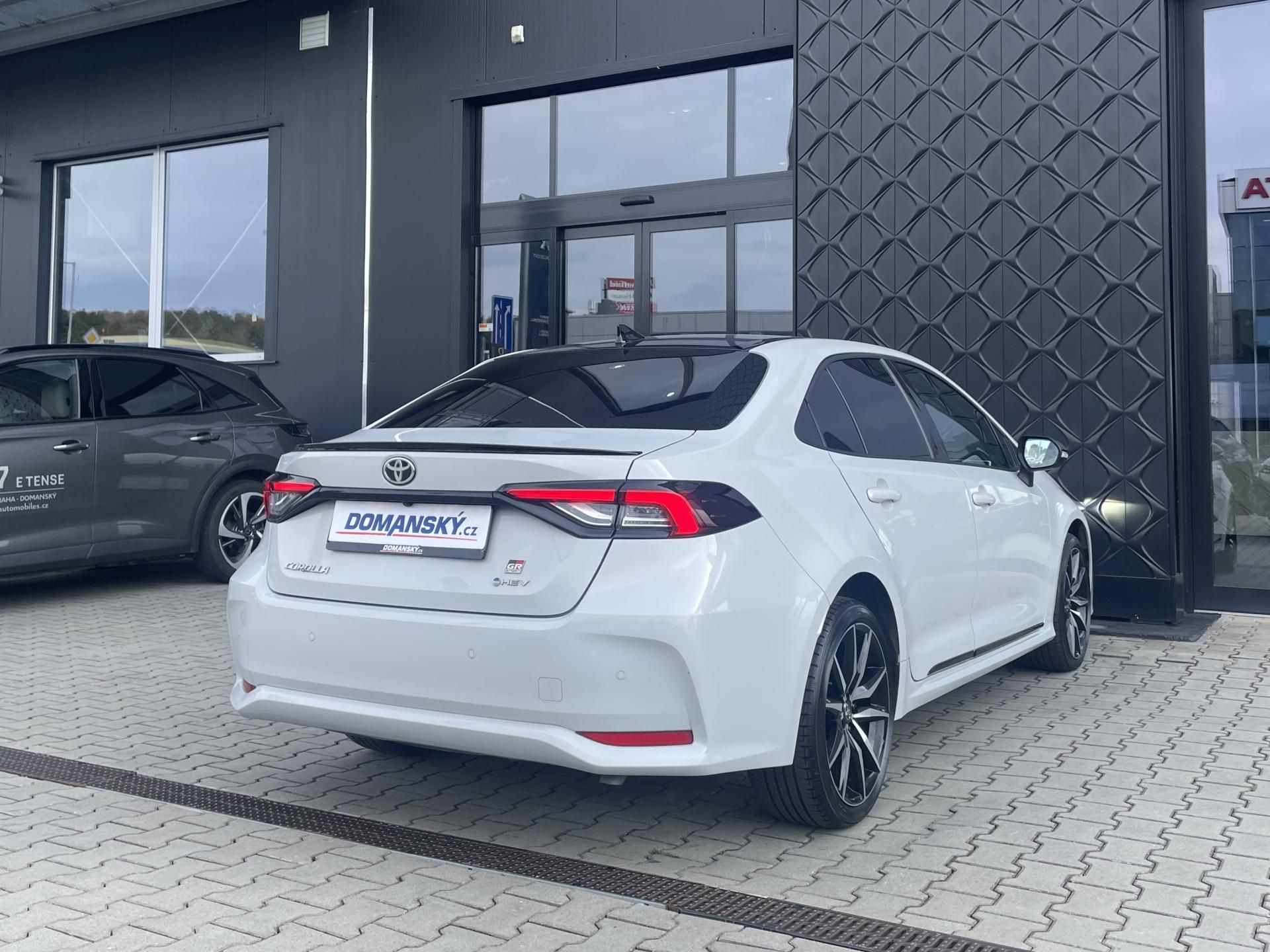 Toyota Corolla, GR SPORT 1.8 Hyb. 103 kW - fotka 3