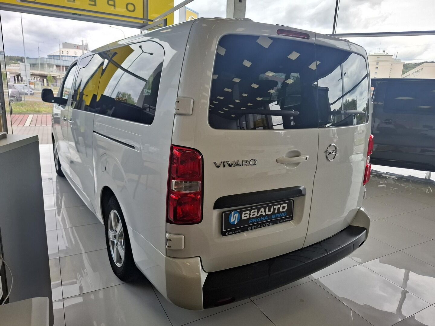 Opel Vivaro, 2.0 CDTi 106KW 8míst 2021 - fotka 4
