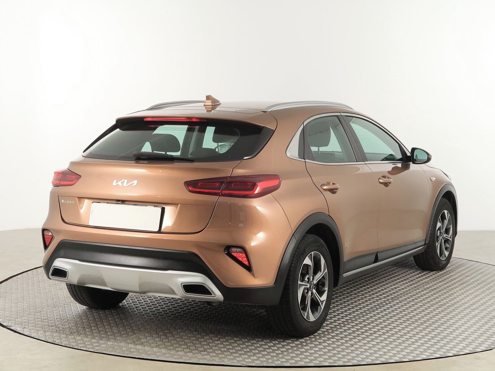 Kia XCee´d, 1.5 T-GDI, Silver, Serv.kniha - fotka 5