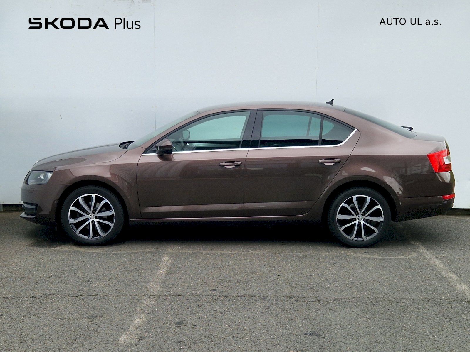 Škoda Octavia, 2.0TDI 110kW DSG Elegance Plus - fotka 3