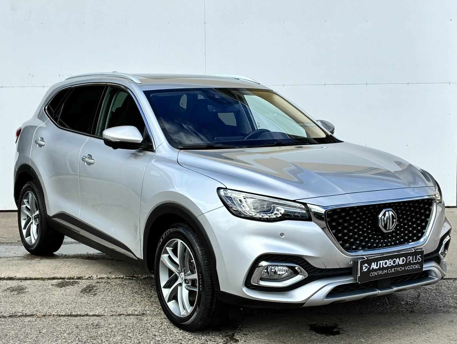 MG HS, 1.5 TGI 119kW Elegance - fotka 6