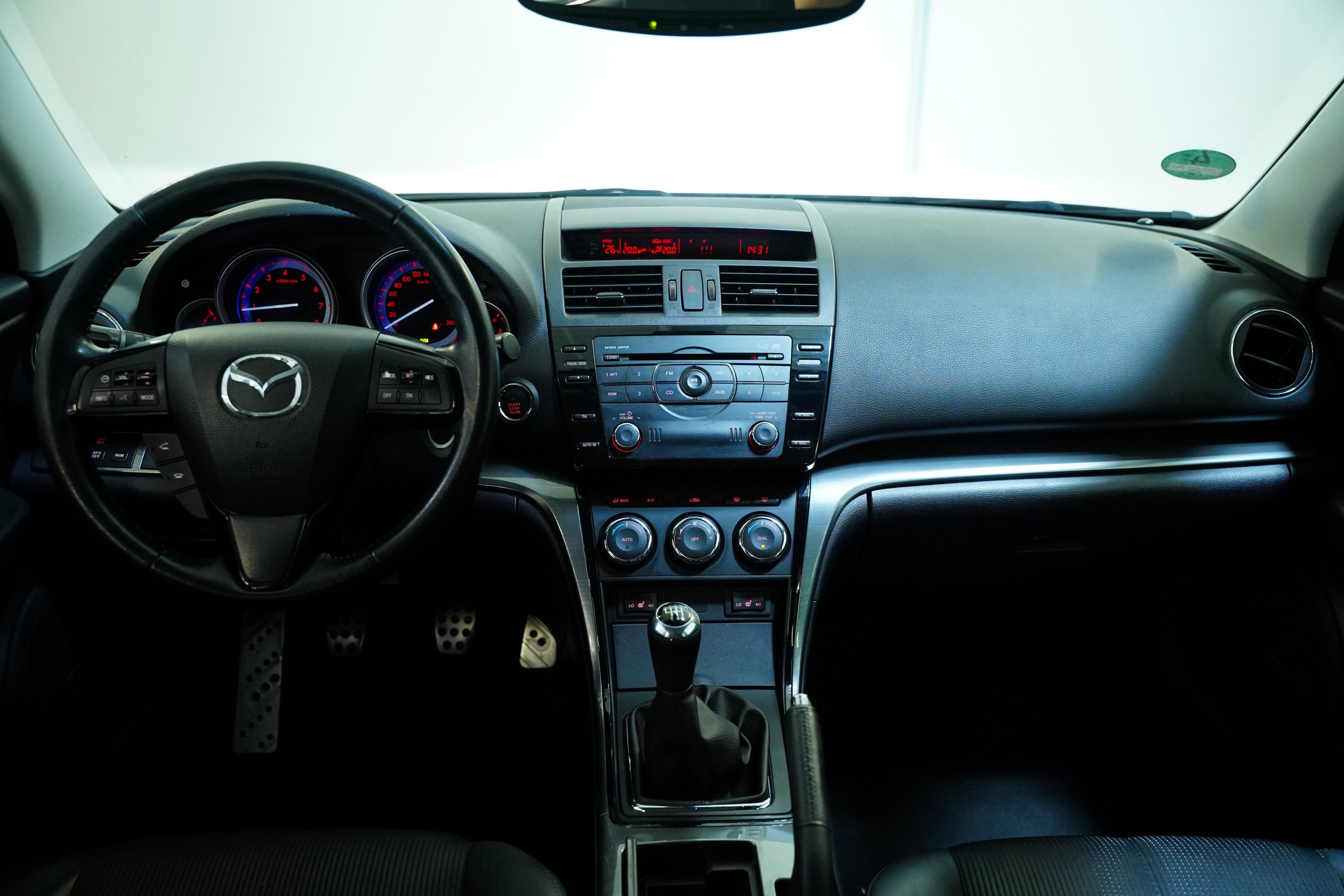 Mazda 6, 2.0 DISI 114 kW Sports-Line - fotka 5