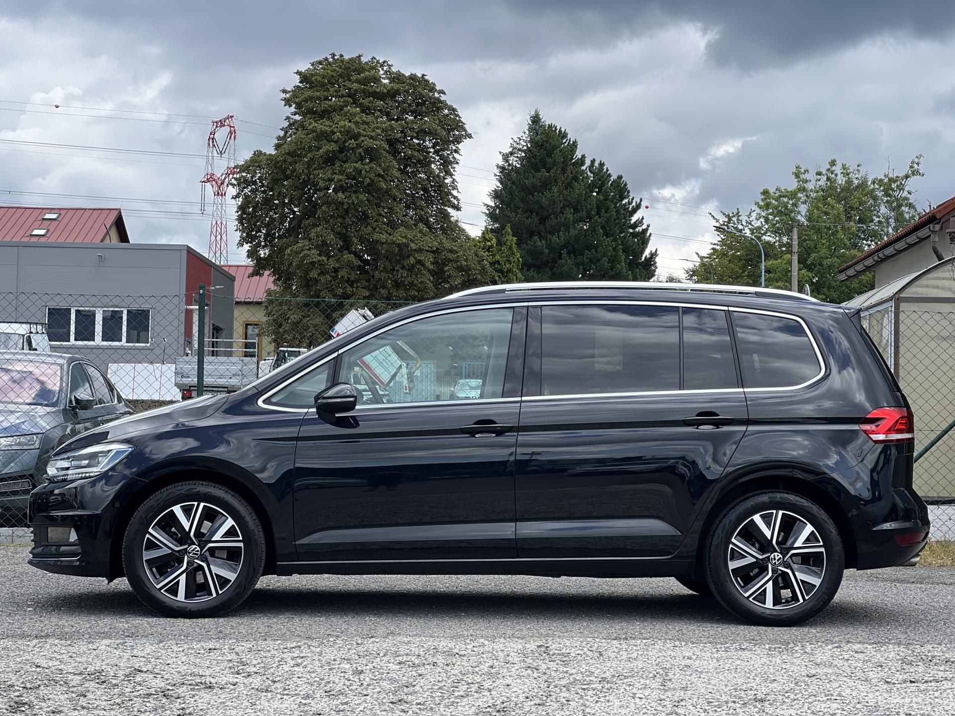 Volkswagen Touran, Highline 2.0TDi DSG ČR odp.DPH - fotka 4