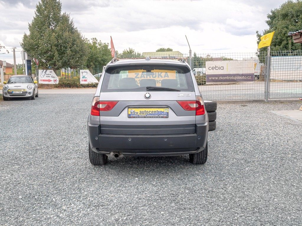 BMW X3, 2.0D 110KW – 2x Alu kola - fotka 6