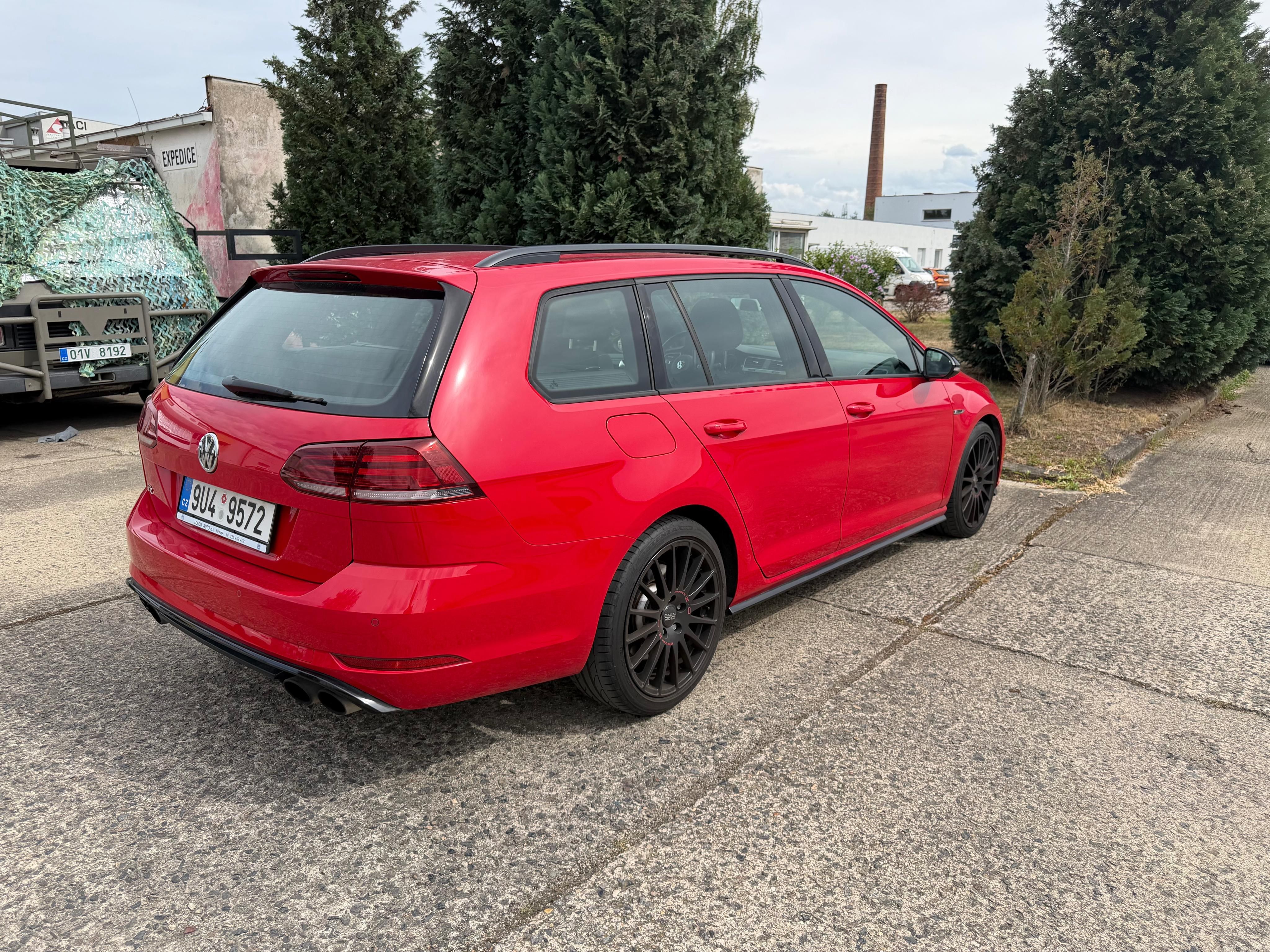 Volkswagen Golf, VW Golf Variant R - fotka 2