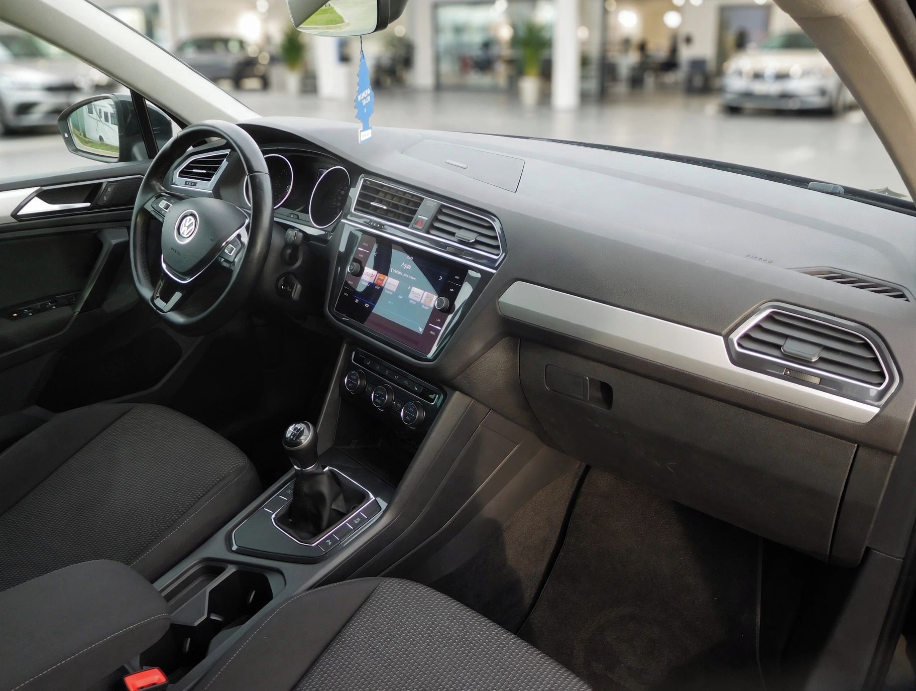 Volkswagen Tiguan, 2.0 TDI,110 kW, Aut. Klima - fotka 4