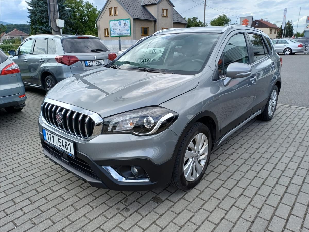 Suzuki SX4 S-Cross, 1,4 Premium 4x4 Hybrid - fotka 5