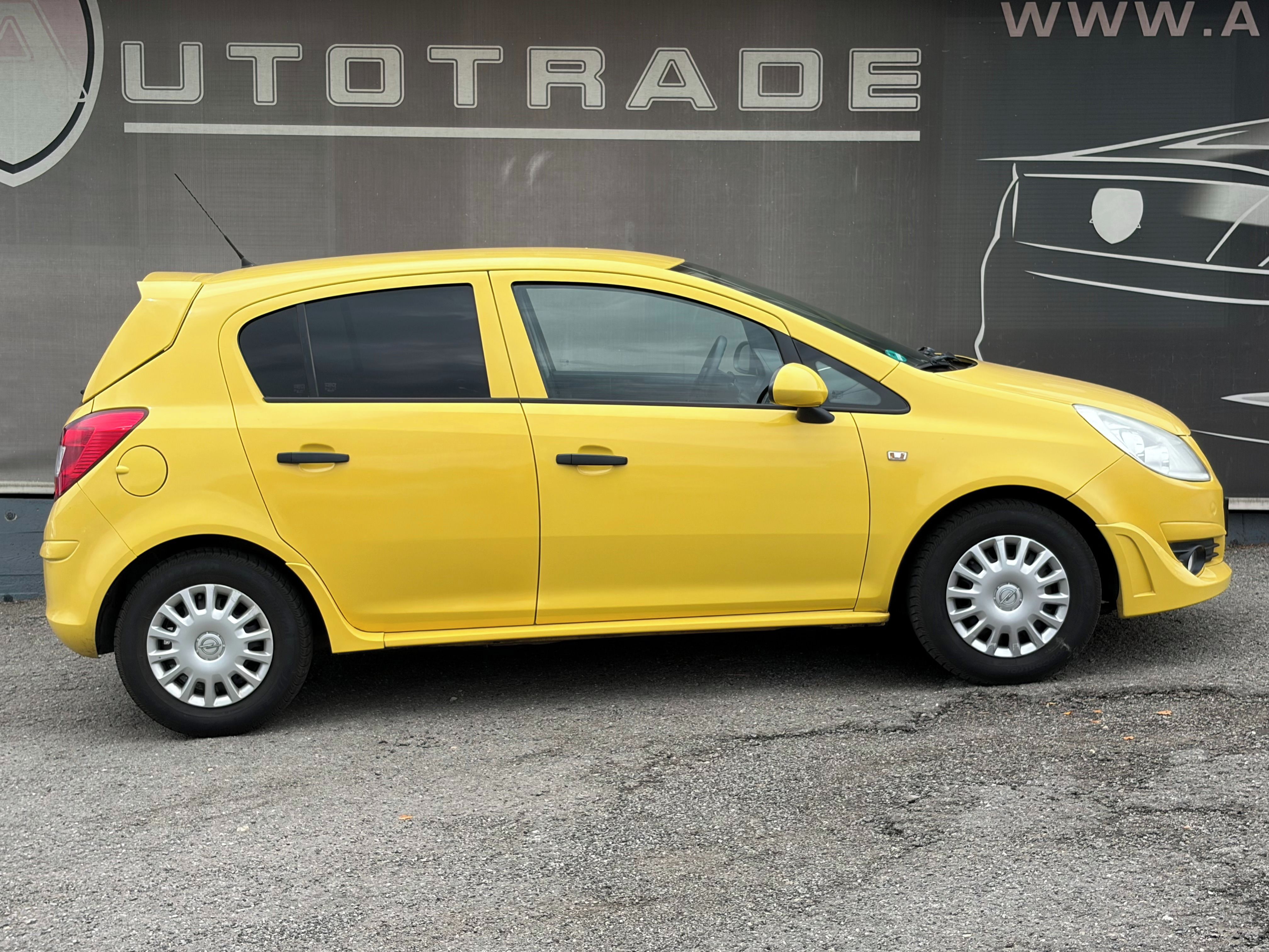 Opel Corsa, 1.0i 44kW, 1.maj., STK 7/2028 - fotka 5
