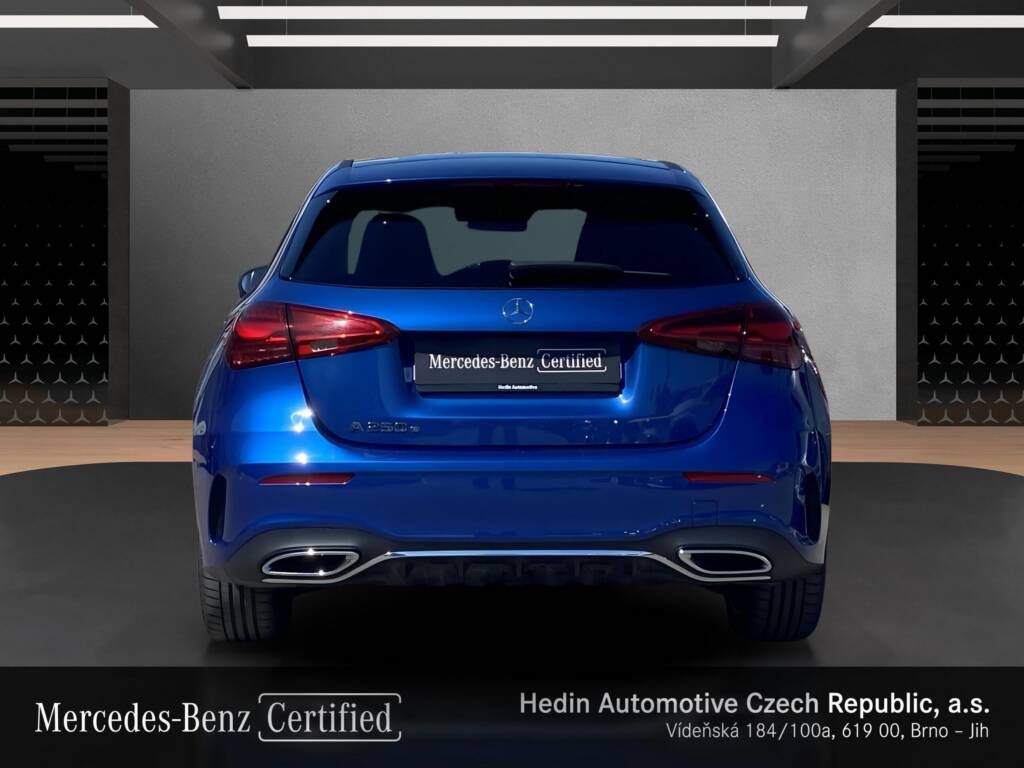Mercedes-Benz Třídy A, A 250 e AMG - fotka 4