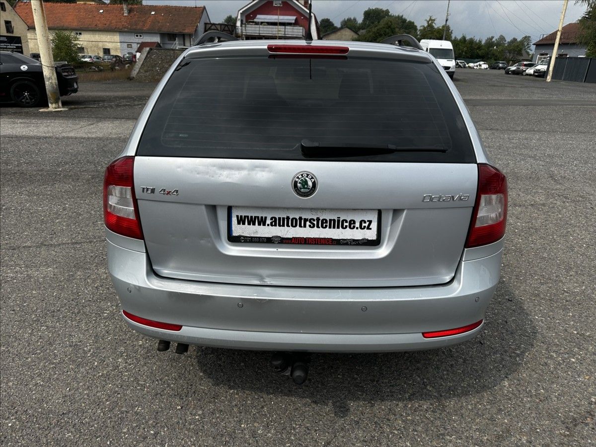 Škoda Octavia, 1,9 TDi-4X4-SERV. KNIHA-CEBIA - fotka 4