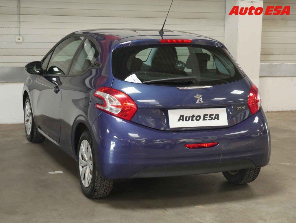 Peugeot 208, 1.2 PT - fotka 4