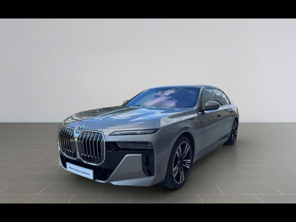 BMW, 750e xDrive | Executive Lounge