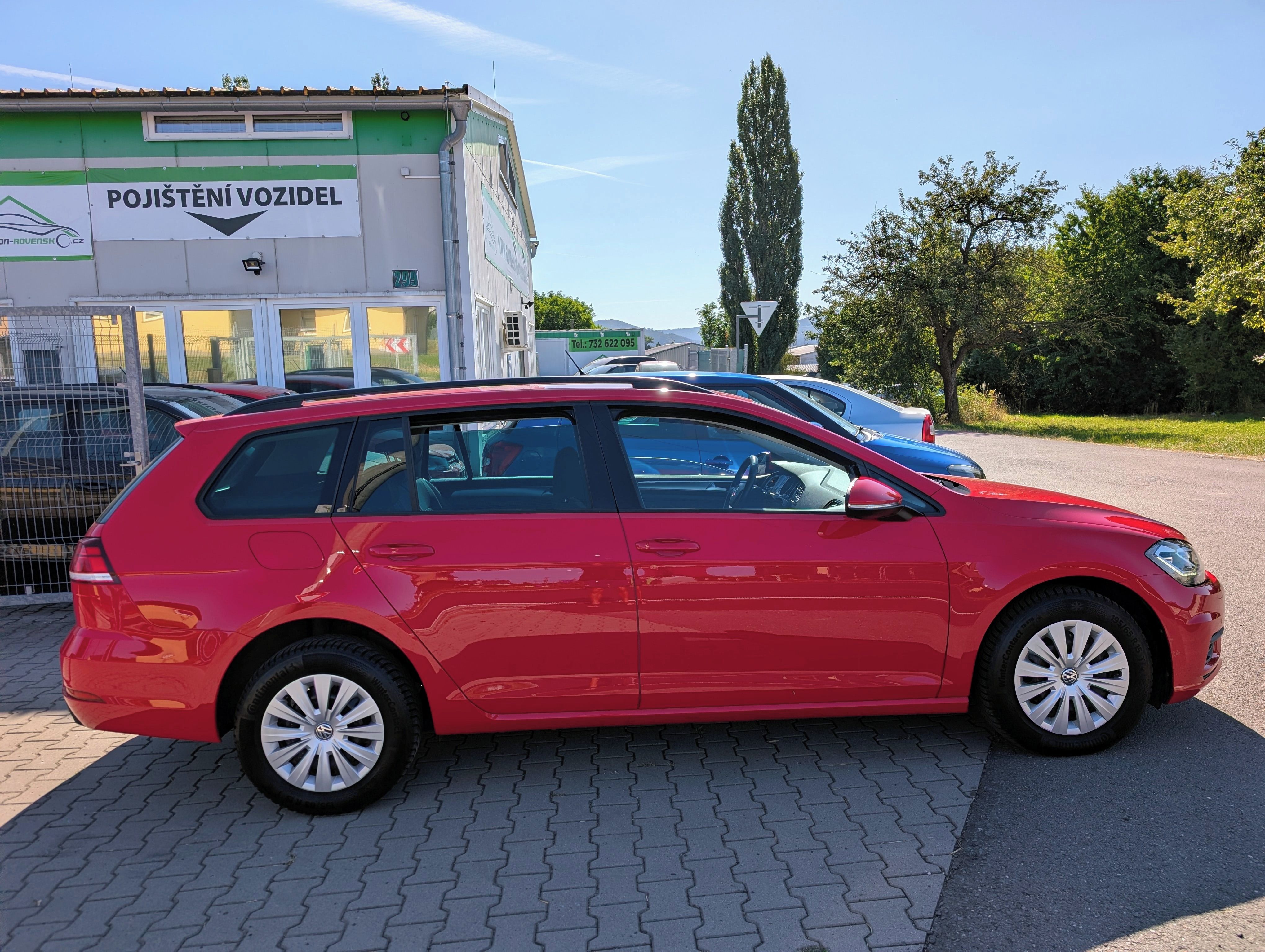 Volkswagen Golf, VII VARIANT 1.6TDi 85kW 2020 - fotka 5