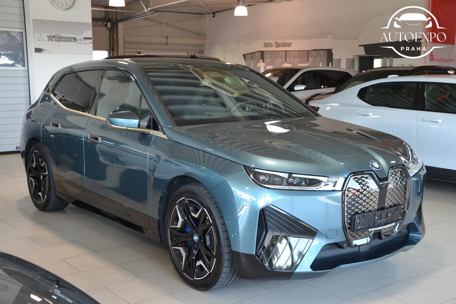 BMW iX, 50 xDrive Sport* - fotka 2