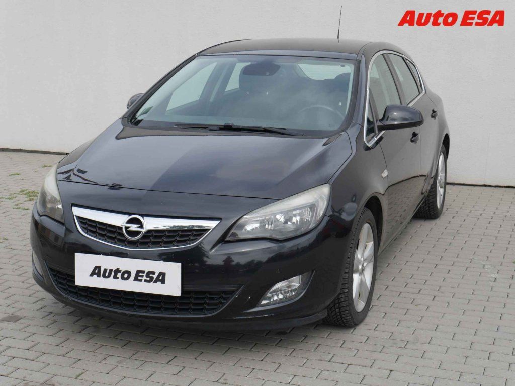 Opel Astra, 1.4i,ČR,Klima - fotka 3