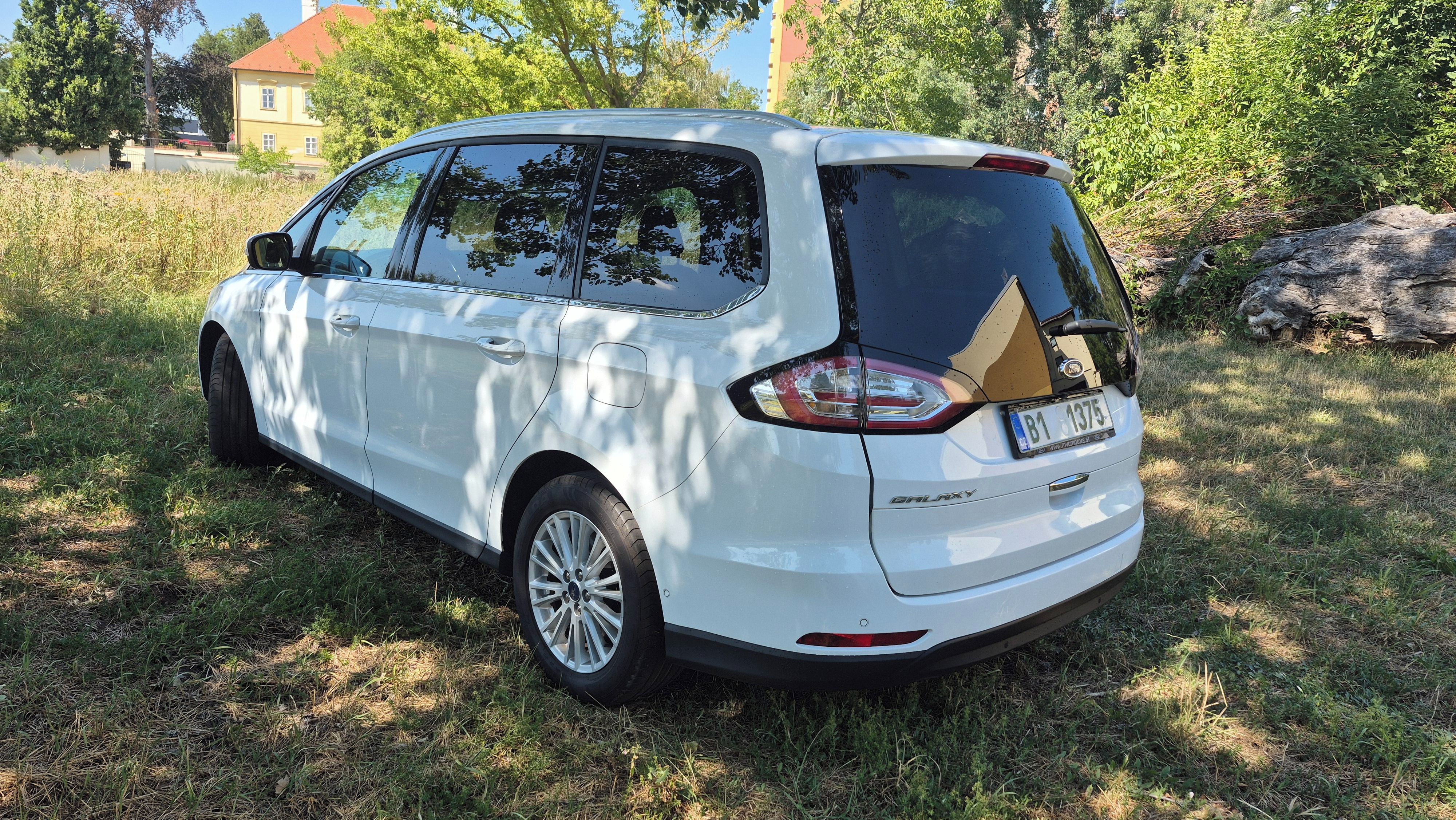 Ford Galaxy, 2.0 TDCi 110kW Titanium, 7míst - fotka 4