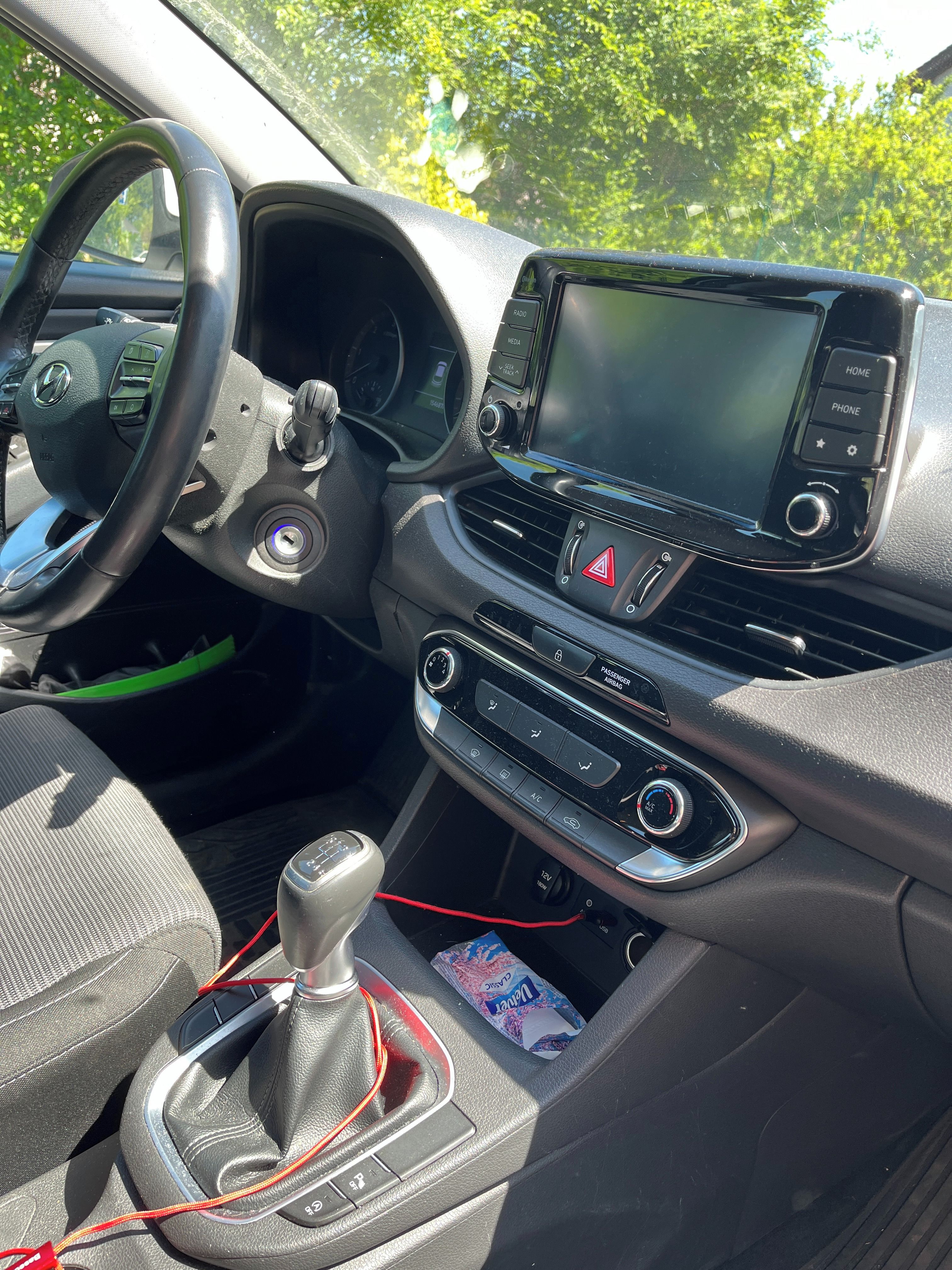 Hyundai i30, 1,6 CRDI, nové ČR, servis - fotka 3
