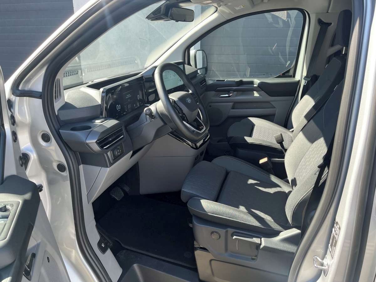Ford Tourneo Custom, Titanium L2, 125 kW, AWD, ČR - fotka 5