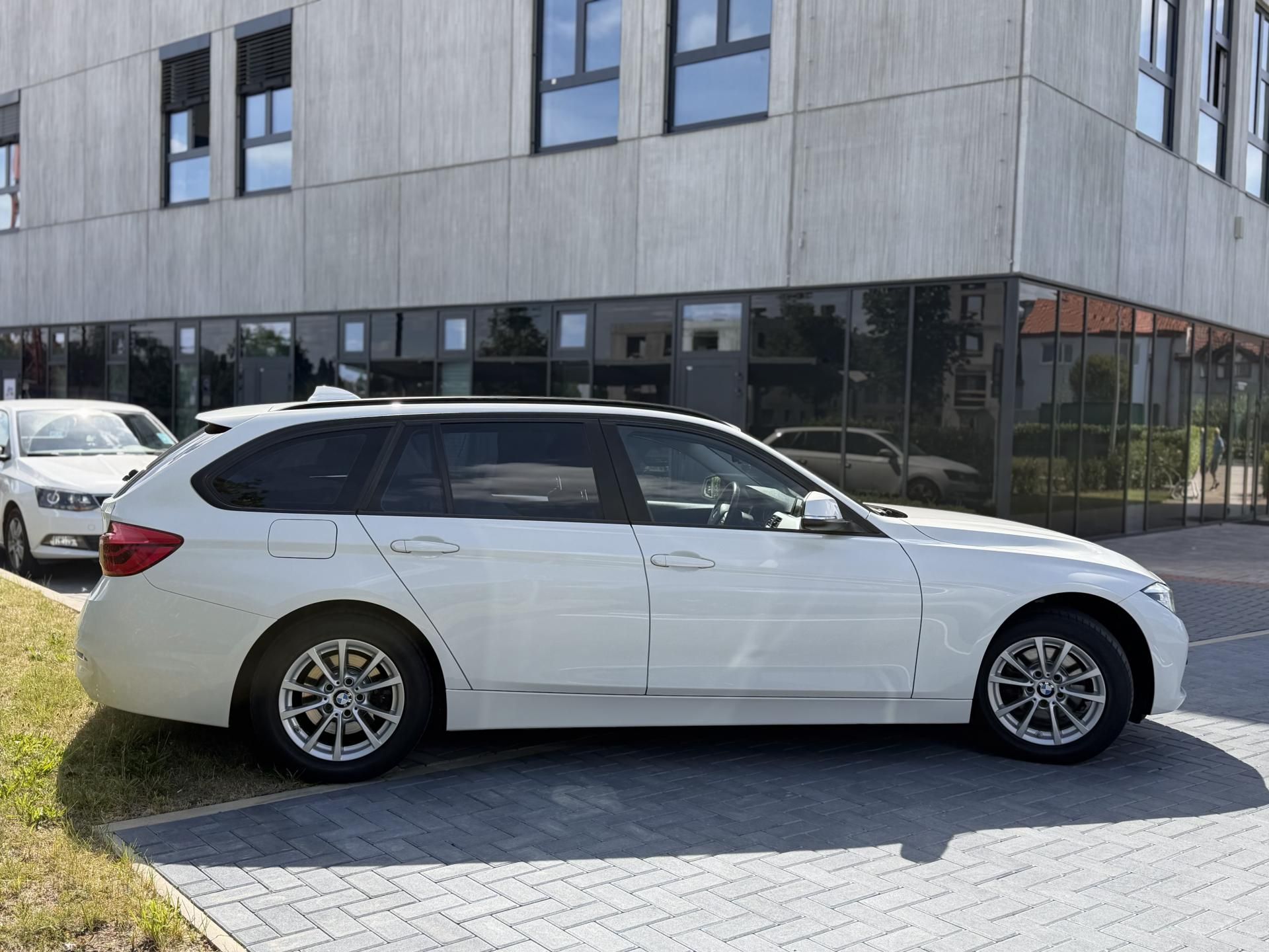 BMW Řada 3, 318i 100 kw / automat - fotka 5