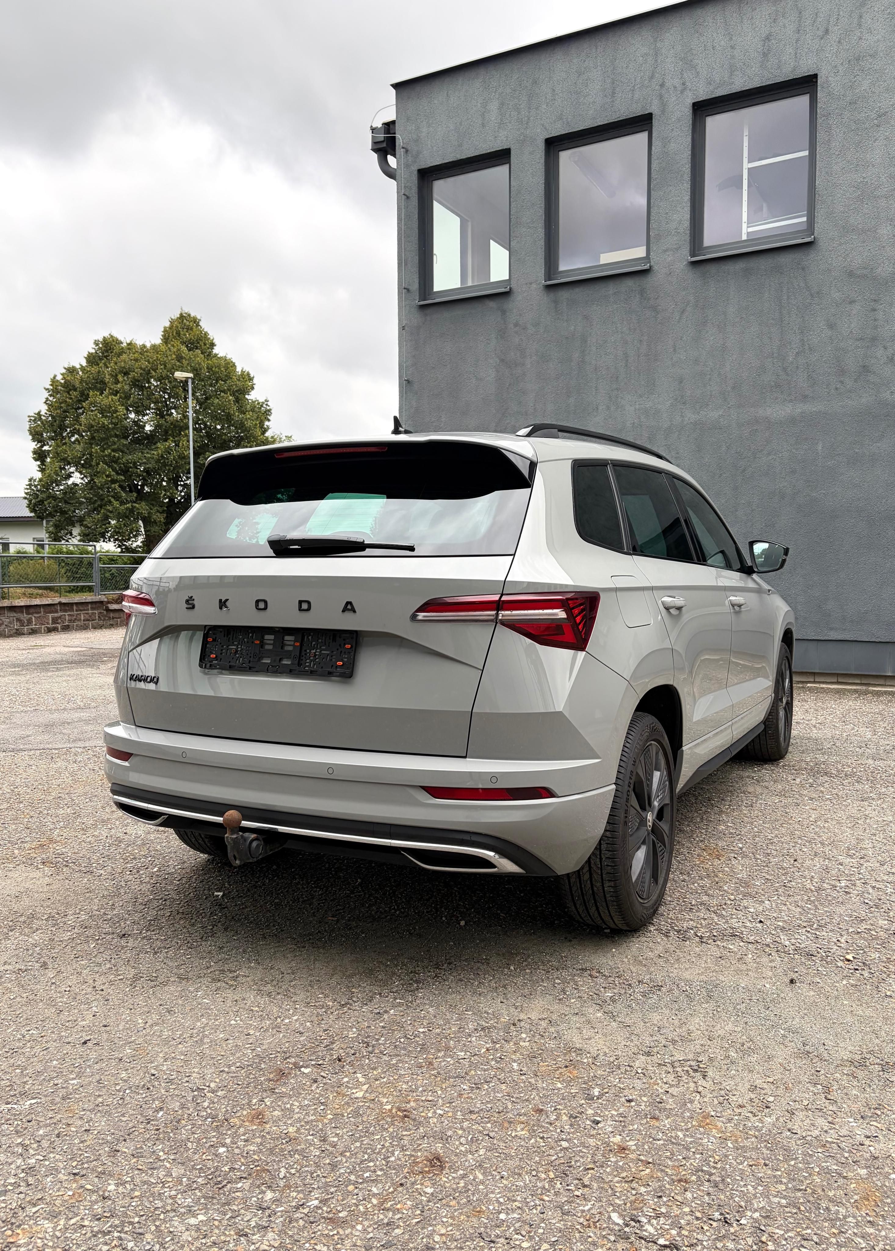 Škoda Karoq, 1.5TSI 110kw SPORTLINE WEBASTO - fotka 6