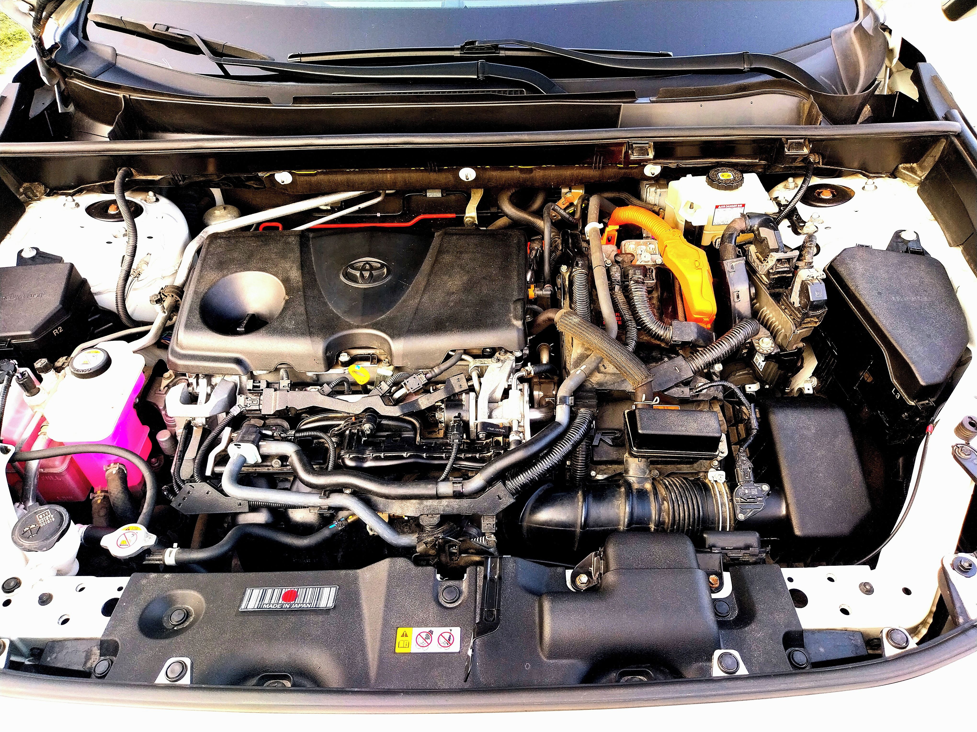 Toyota Rav4, TOYOTA Rav4,2.5 Hybrid-špica ! - fotka 5