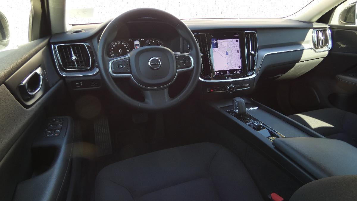 Volvo V60, B5 AWD Momentum Pro - fotka 5