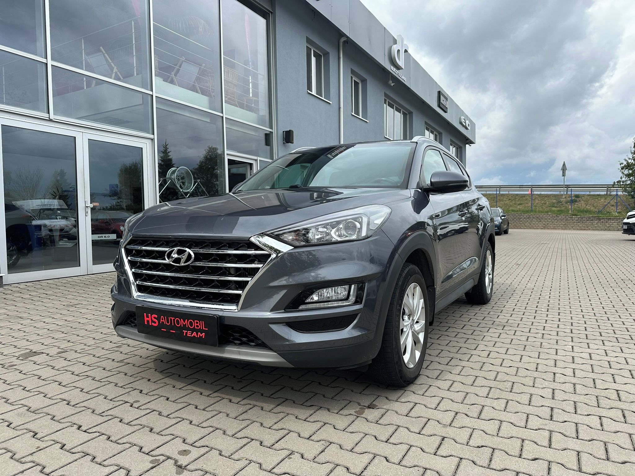 Hyundai Tucson, 1,6D 85kW  2 sady pneumatik