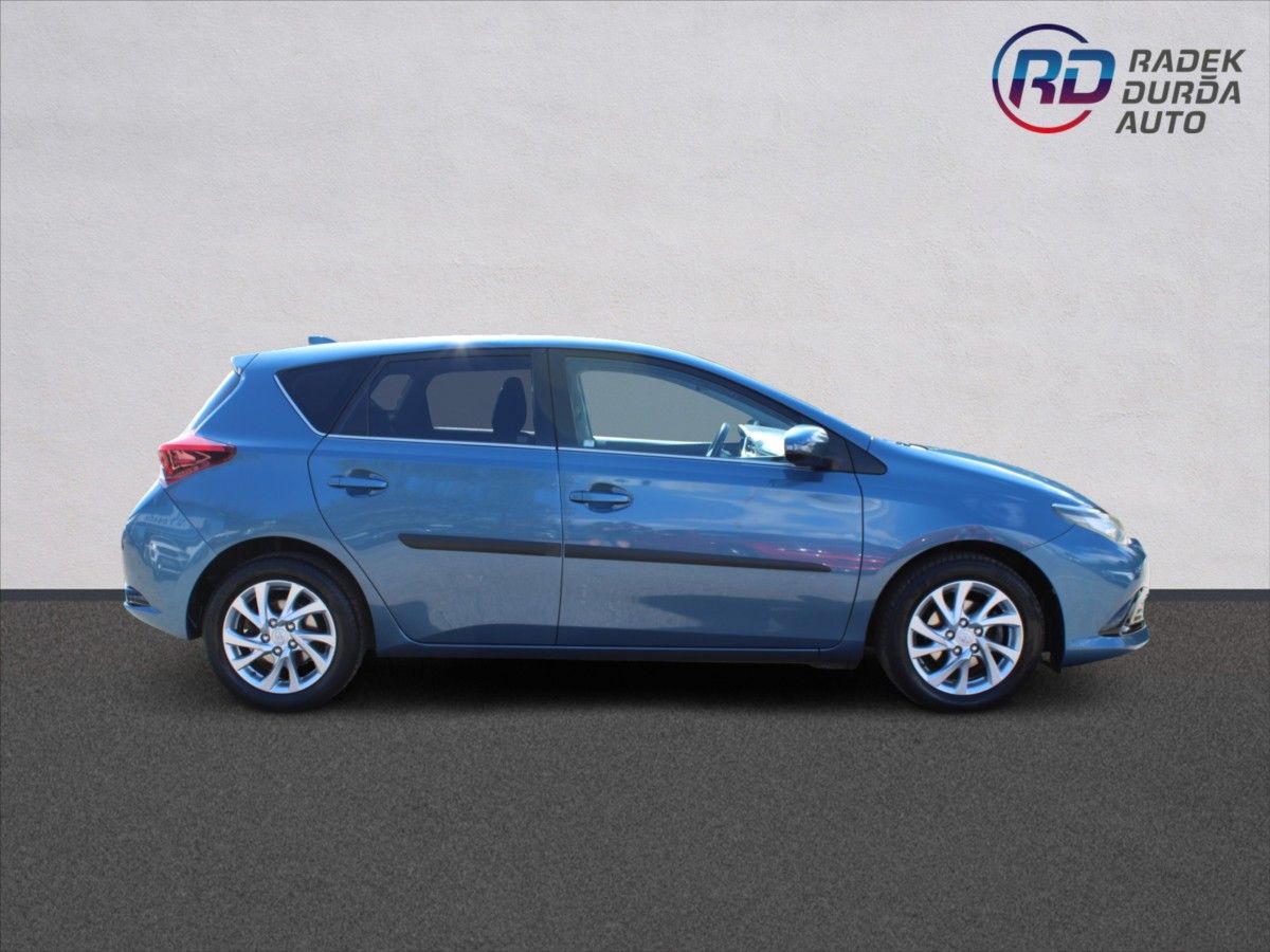 Toyota Auris, 1,6 i  NOVÉ V ČR,SERVIS - fotka 4