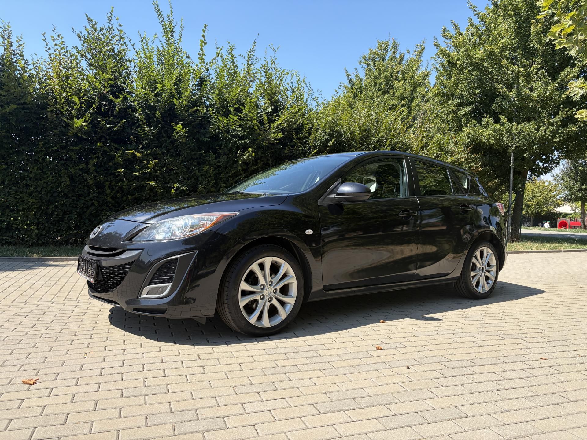 Mazda 3, 1.6 90th Anniversary - fotka 3