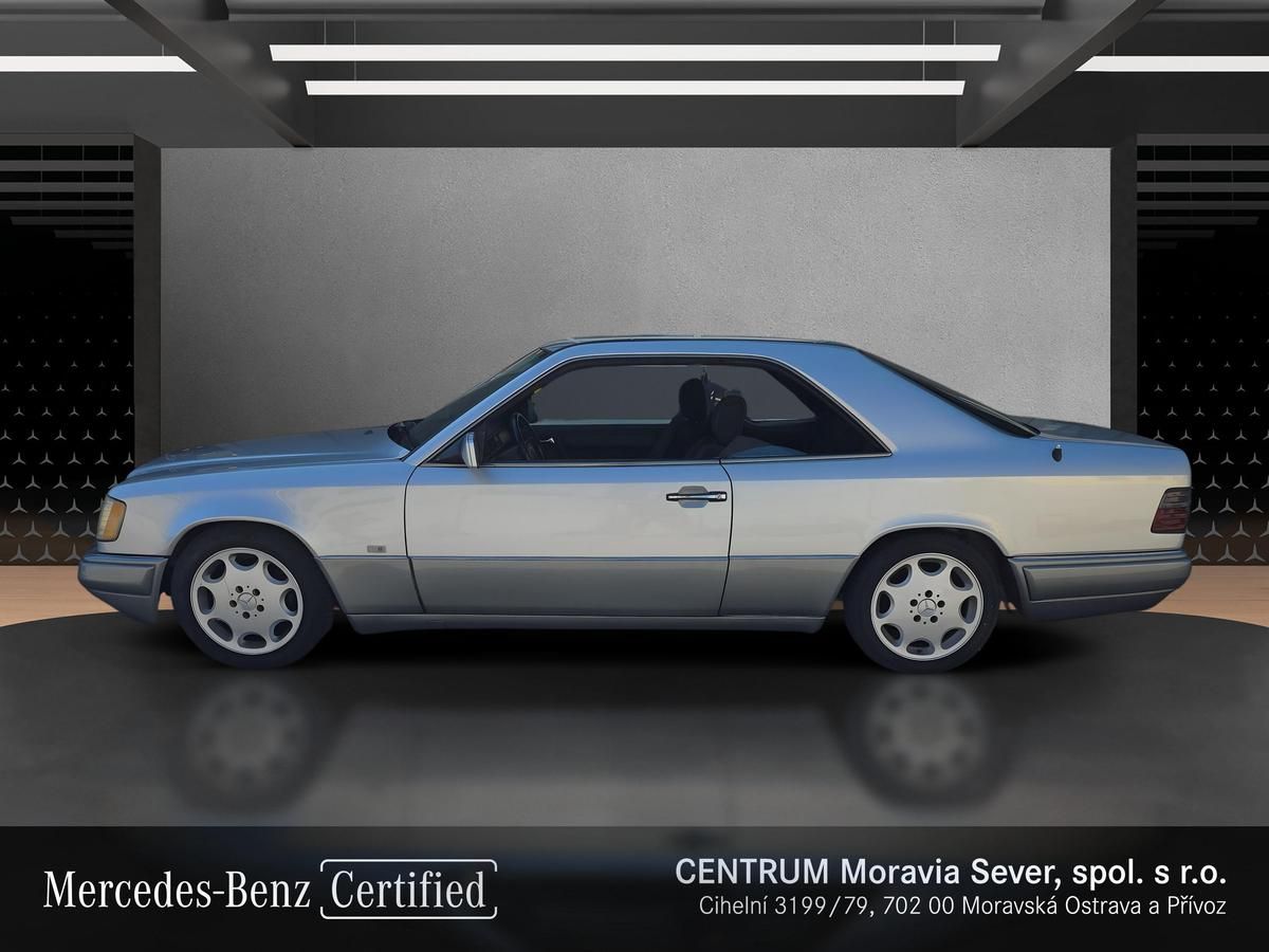 Mercedes-Benz 124, 200CE  COUPÉ - fotka 2