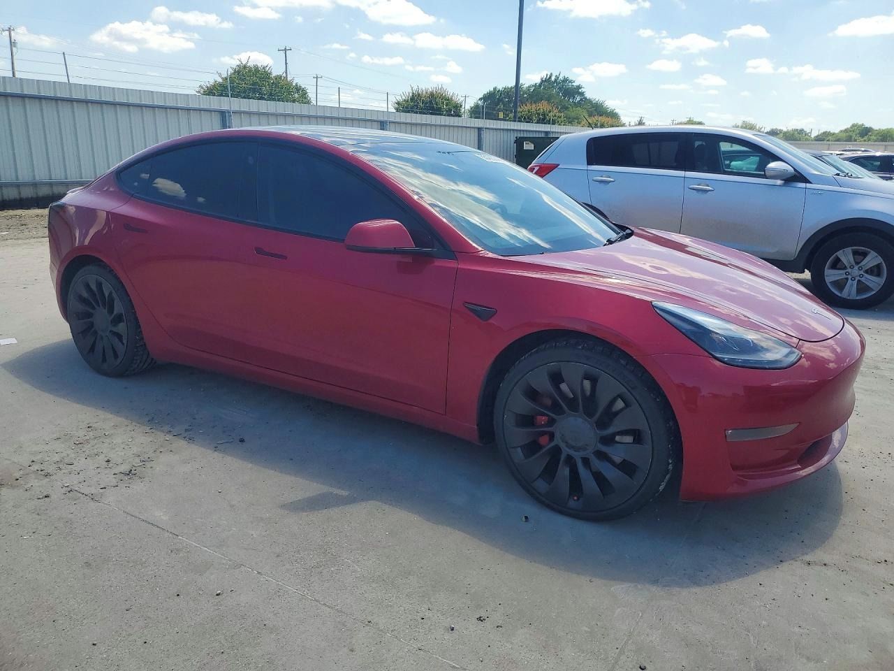 Tesla Model 3, Auto na cestě - fotka 4