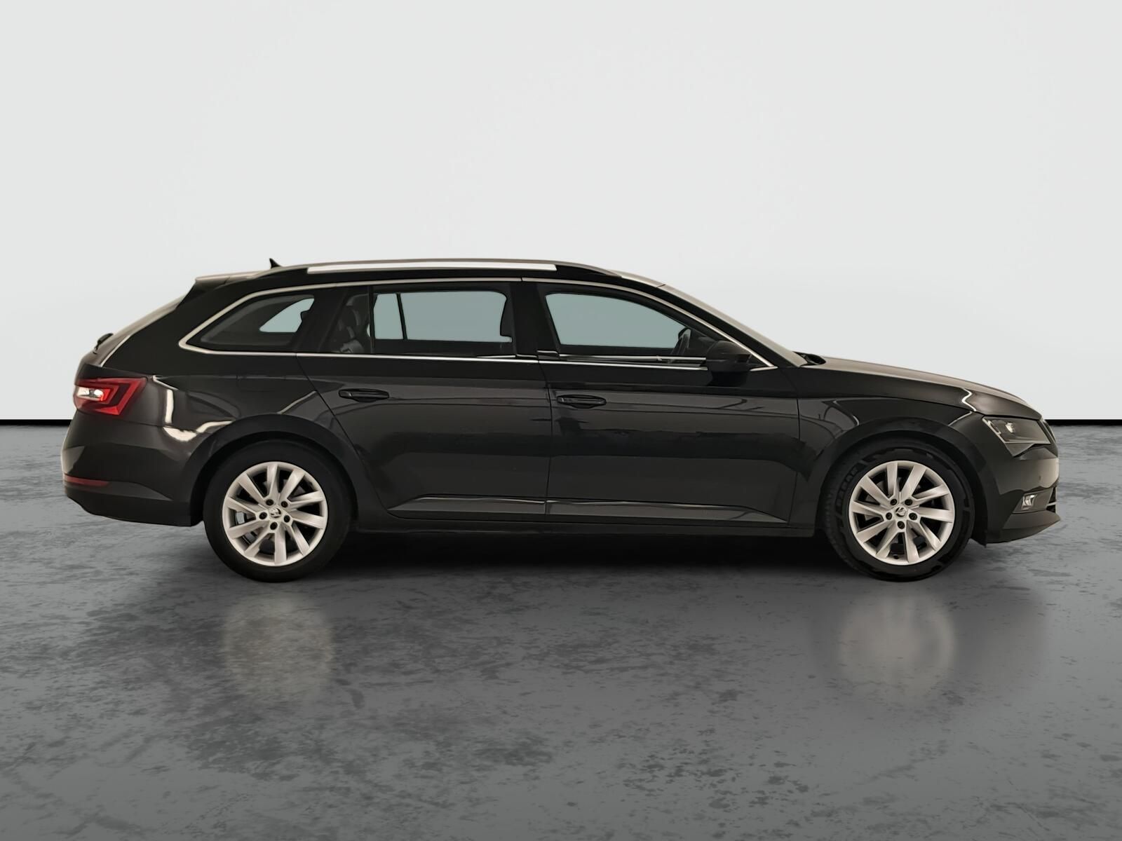 Škoda Superb, 2.0 TDI, Style Plus, Automat - fotka 6
